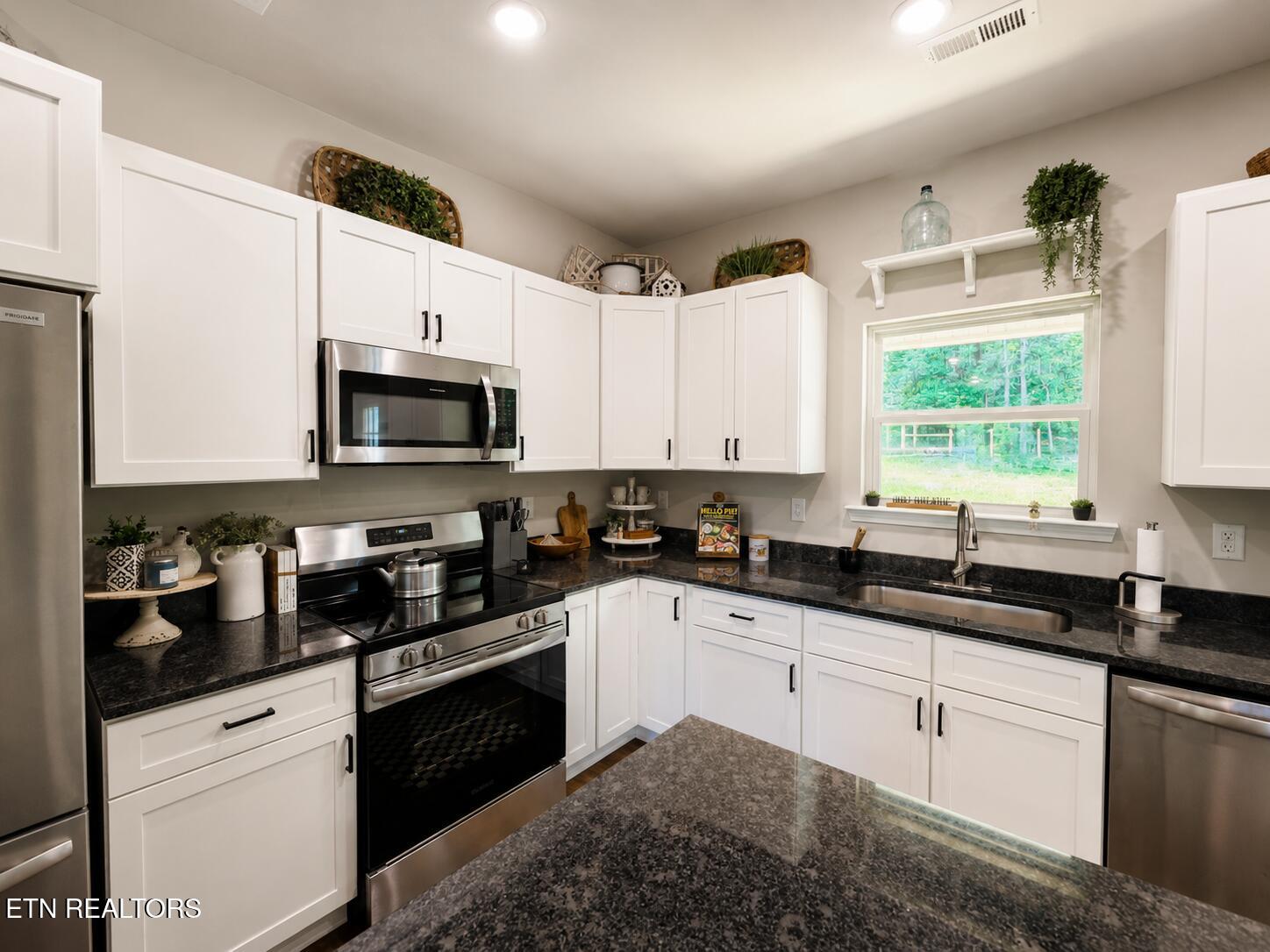12274 N Nopone Valley Rd