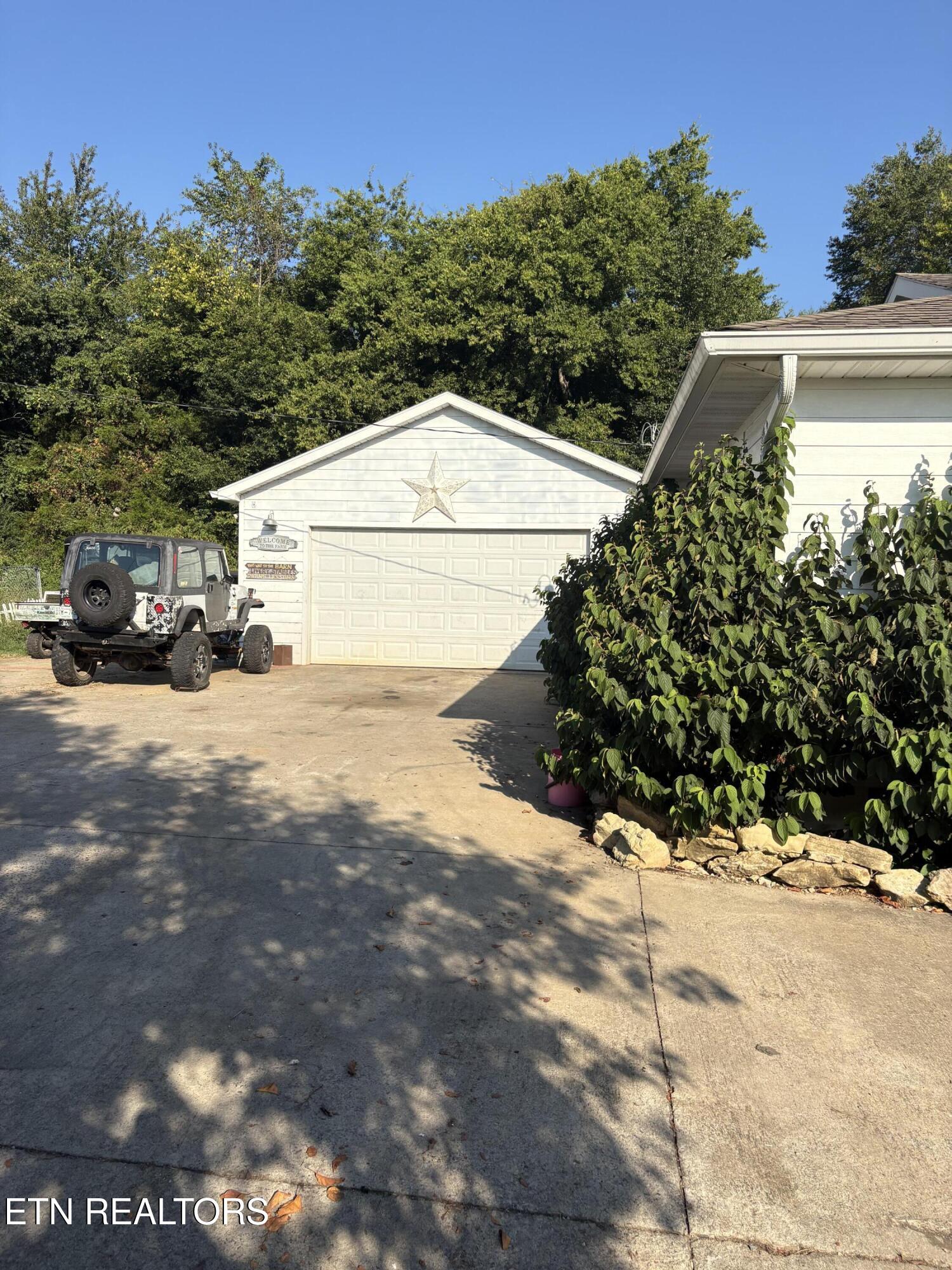 1674 Goodfield Rd