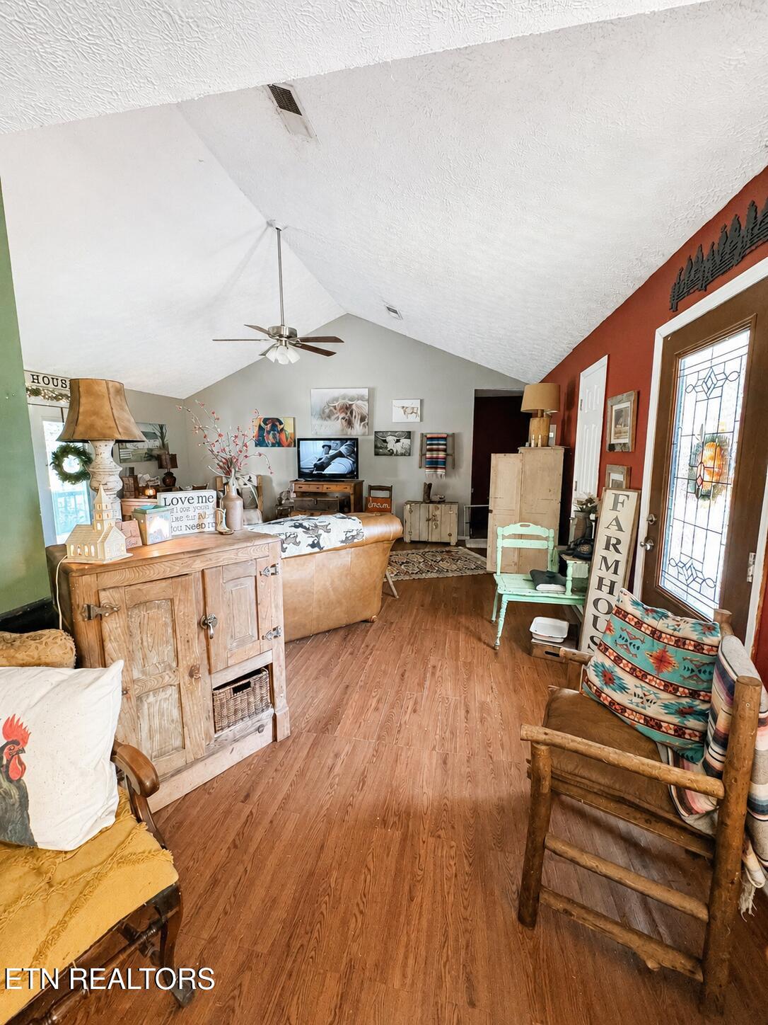 1674 Goodfield Rd