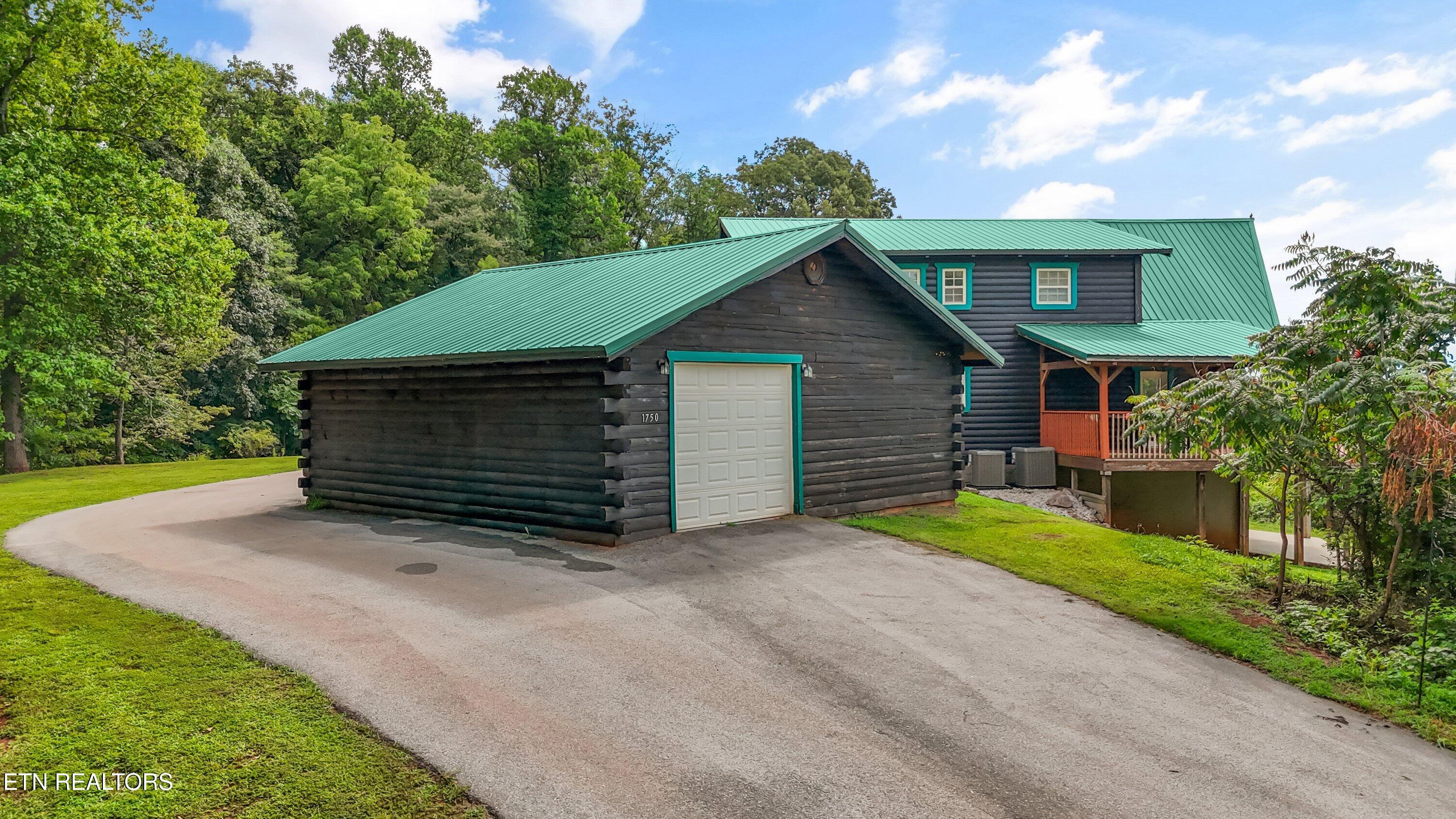 1750 Hiwassee Rd