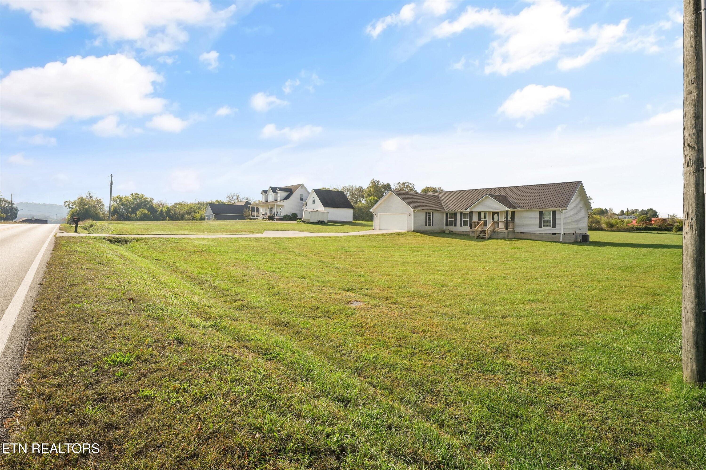 935 Oakland Rd