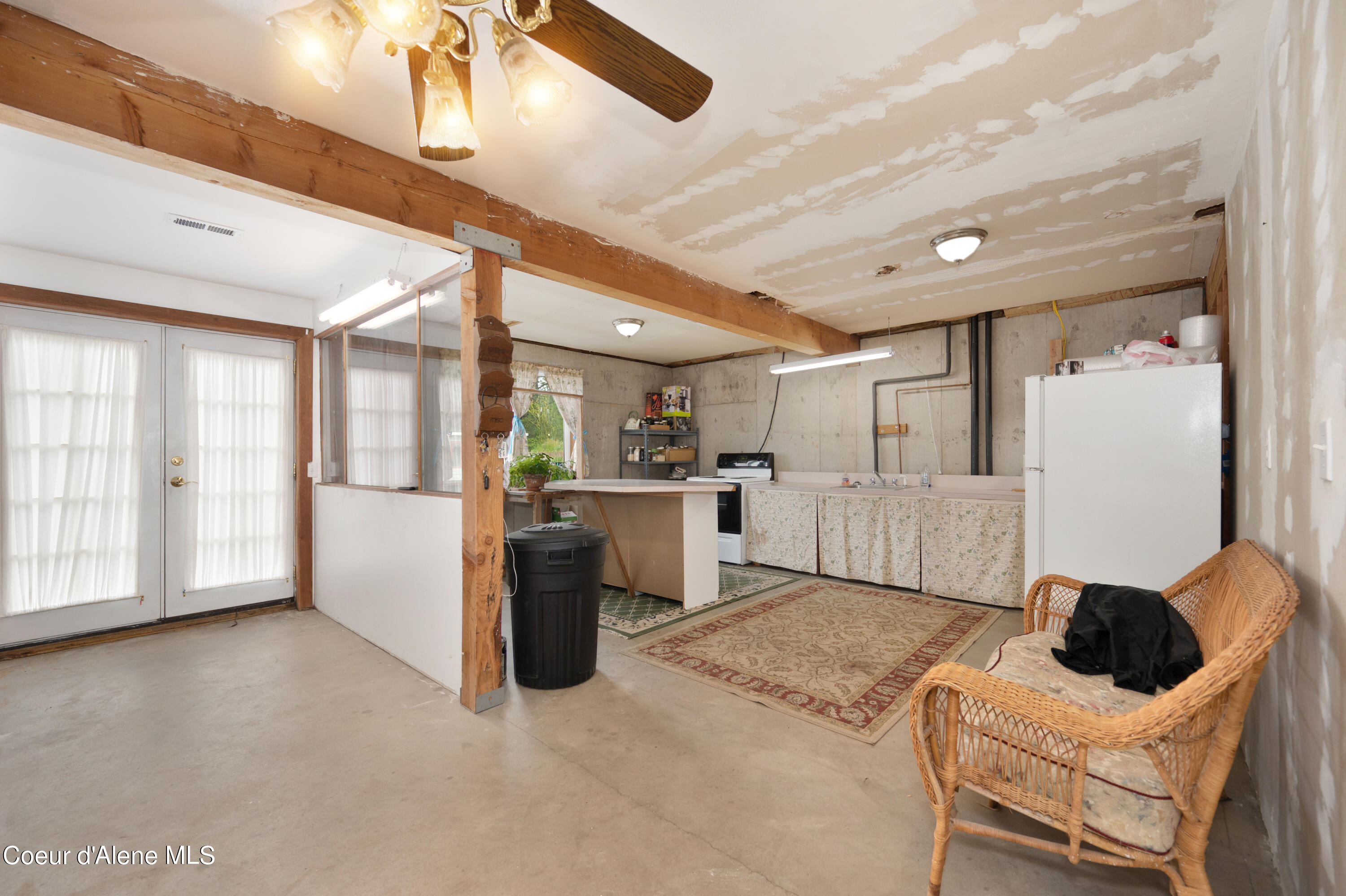 3132 Windfall Pass Rd