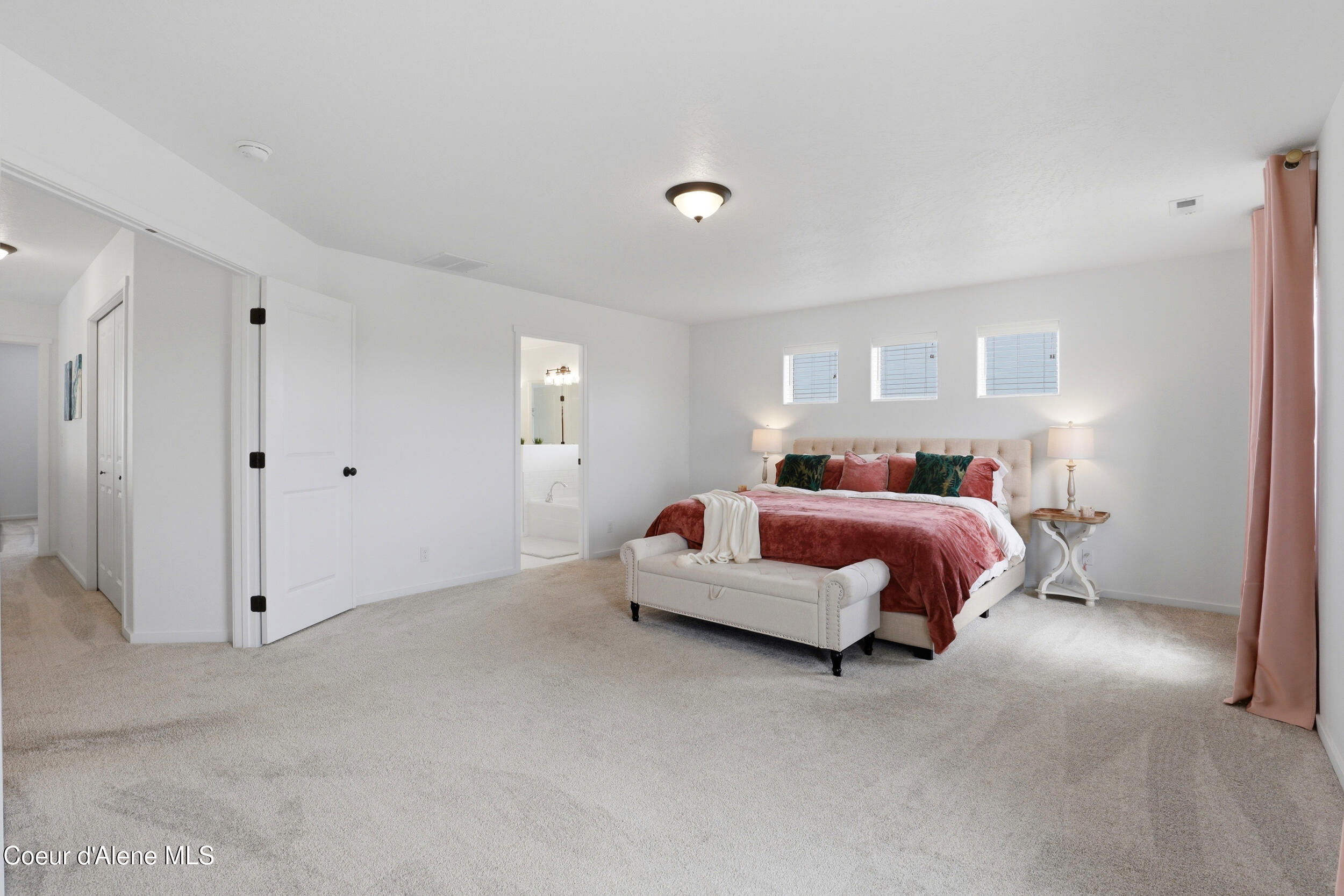 10482 N Belgrave Lp