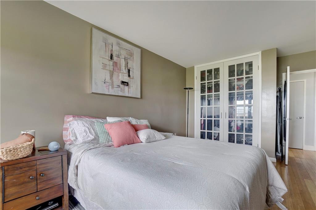 12421 Flatlands 7B