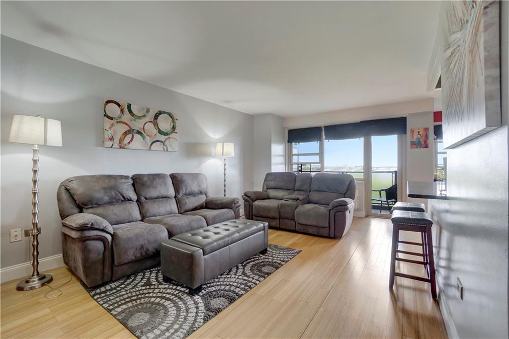12421 Flatlands 7B
