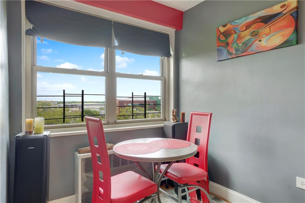 12421 Flatlands 7B