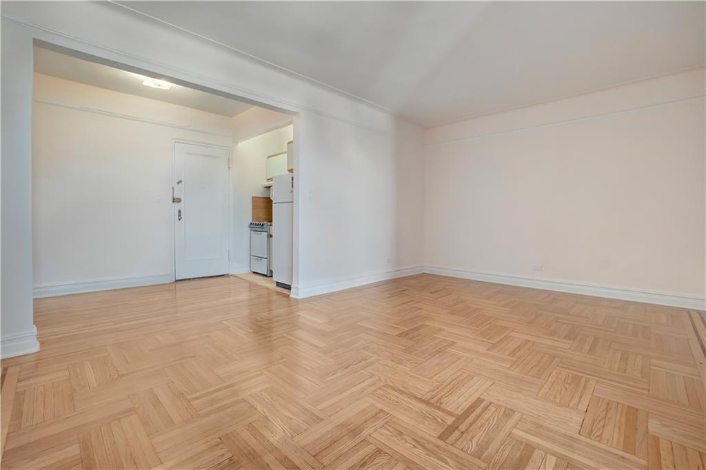1560 East 18th Street 5A
