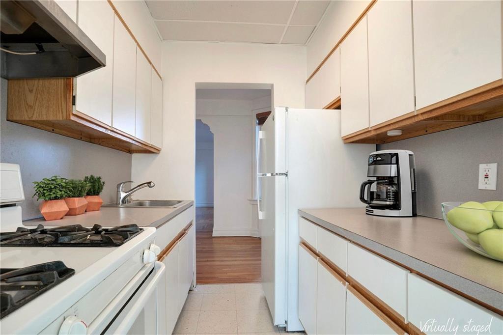 1560 East 18th Street 4D