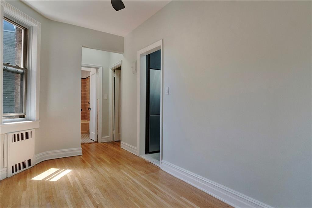 1560 East 18th Street East 3D