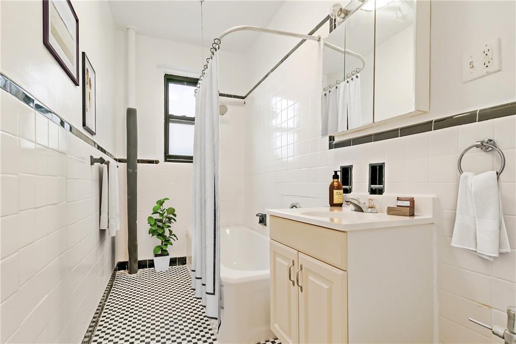 909 East 29th Street 3F
