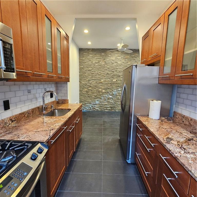 1535 East 31st Street