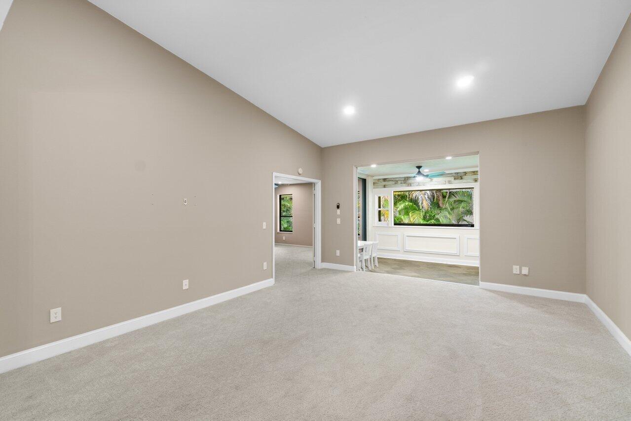 9240 Sabal Ridge Circle B
