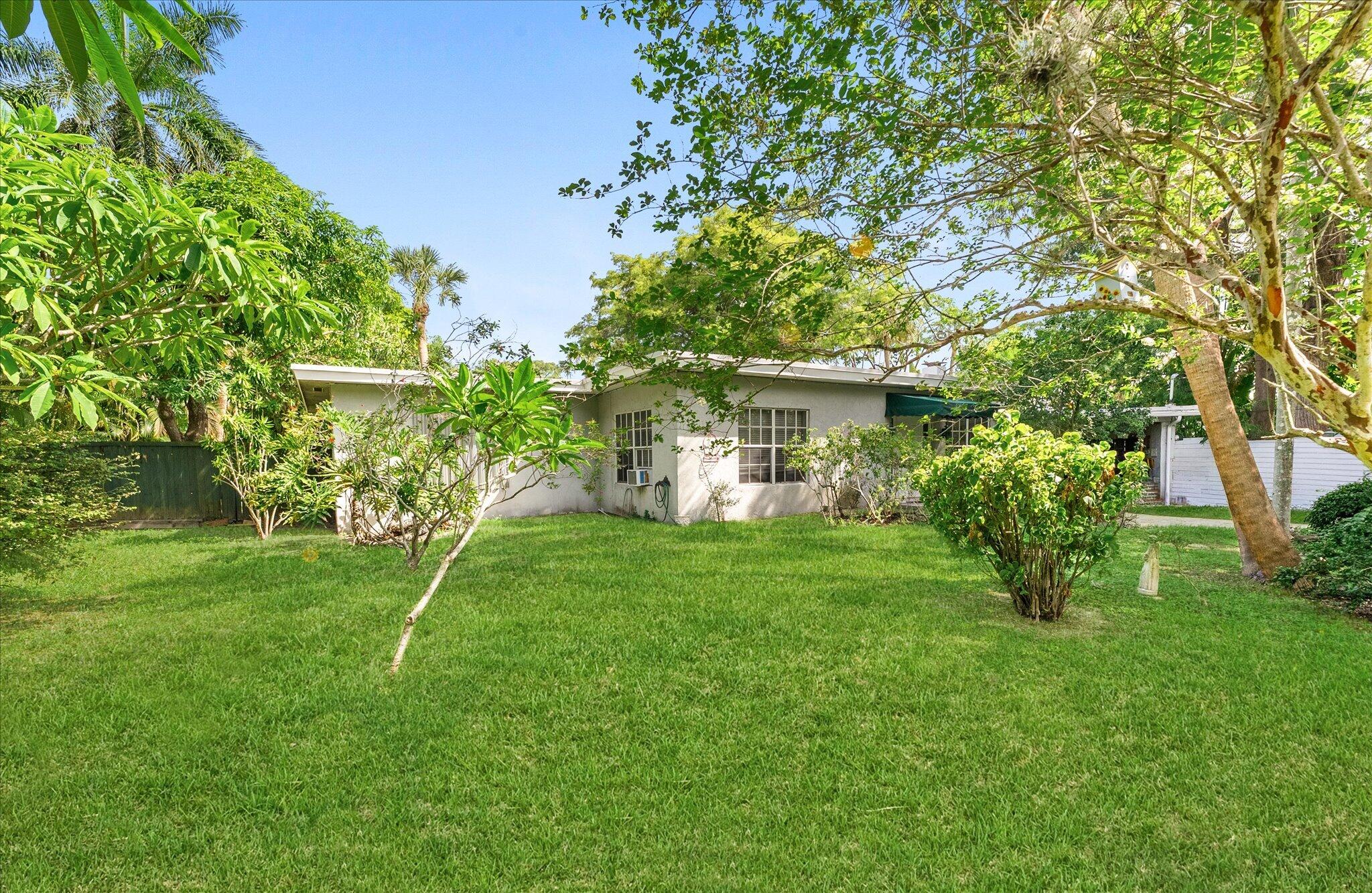 330 NW 32nd Court