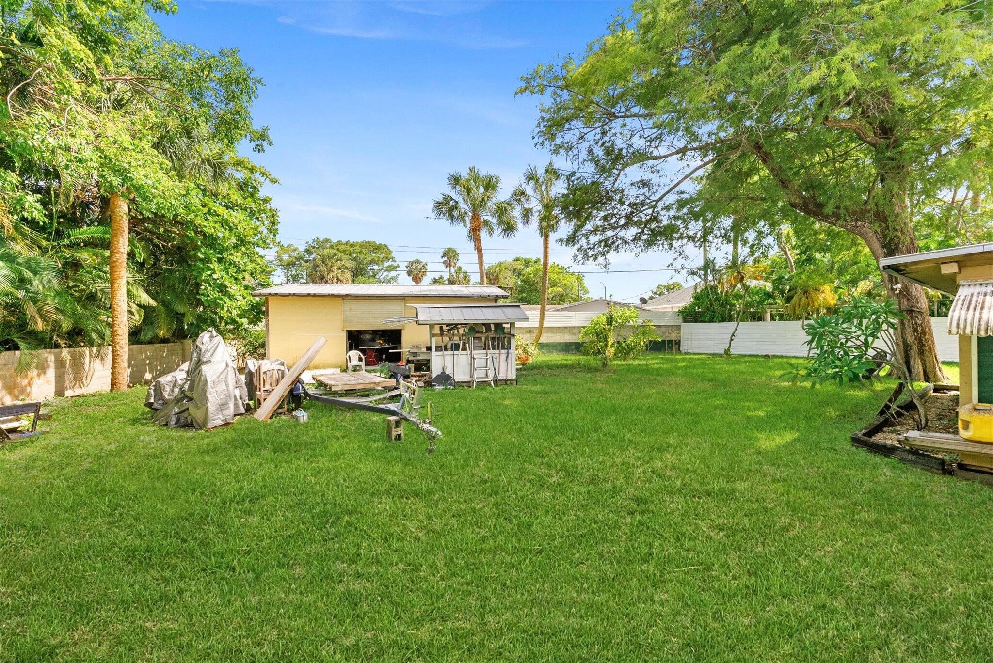 330 NW 32ND Court
