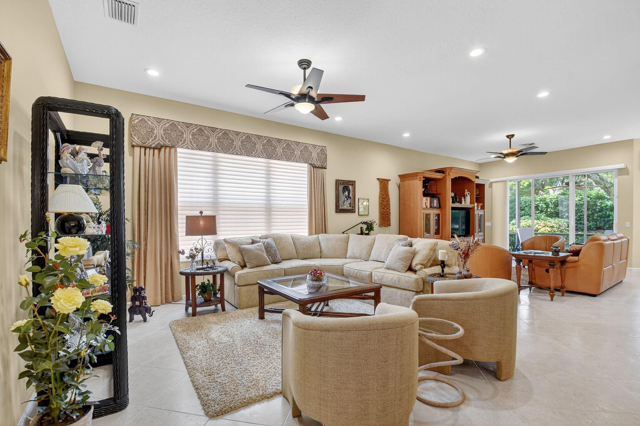 8183 Playa Del Sur Blvd