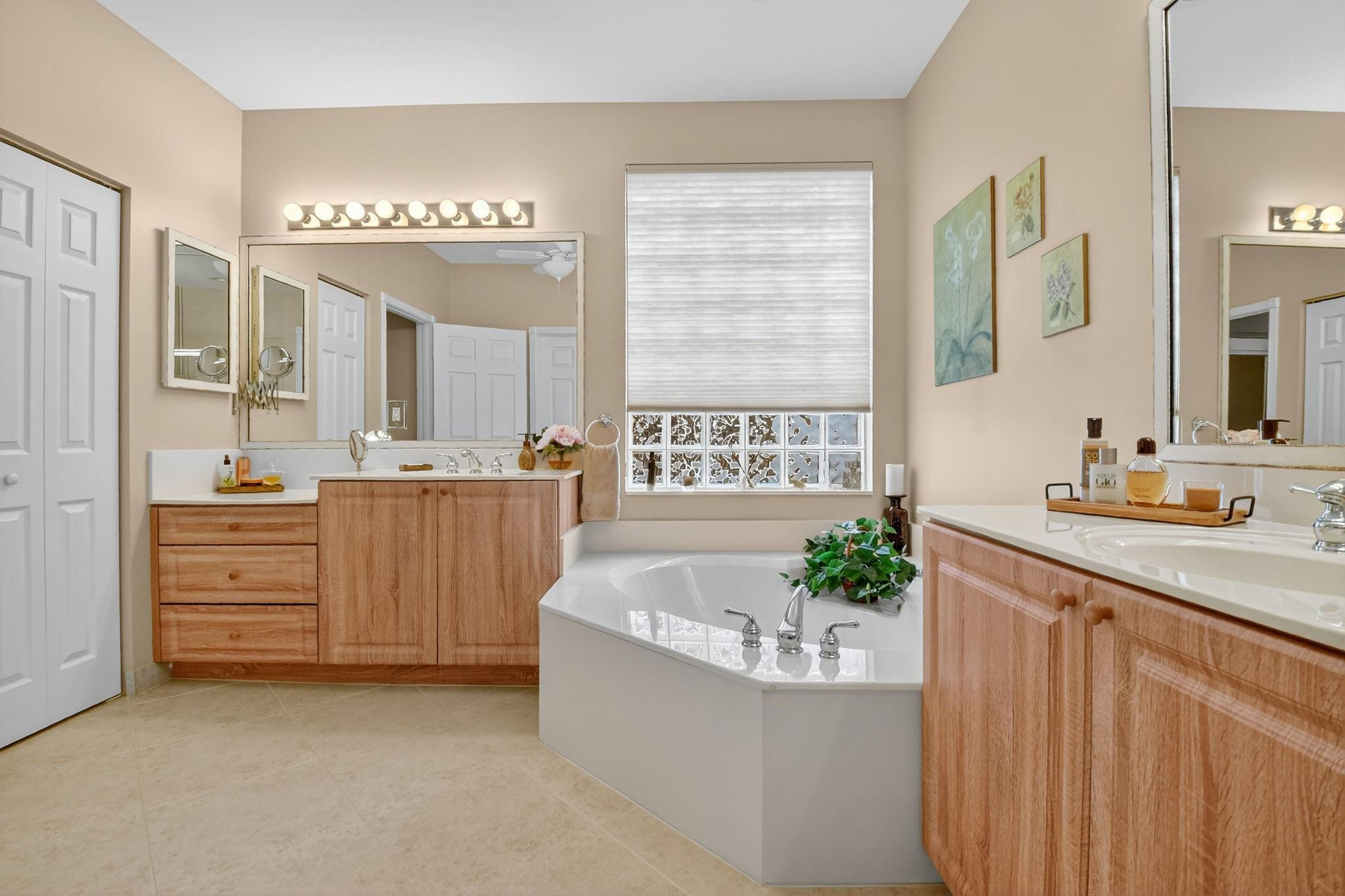 8183 Playa Del Sur Blvd