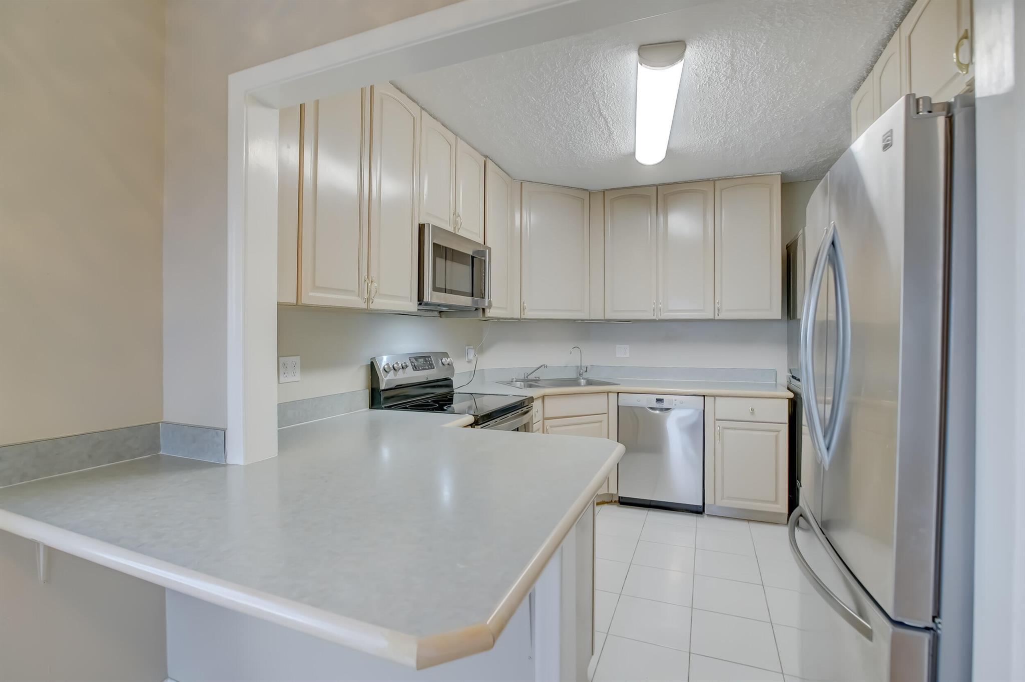 3301 Spanish Moss Terrace 607