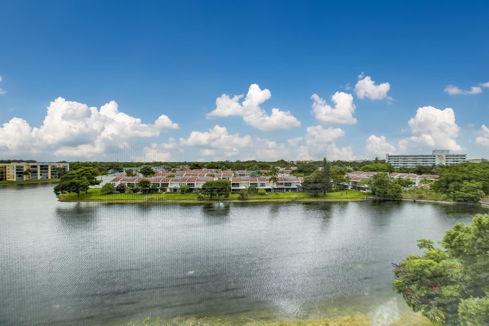 3301 Spanish Moss Terrace 607