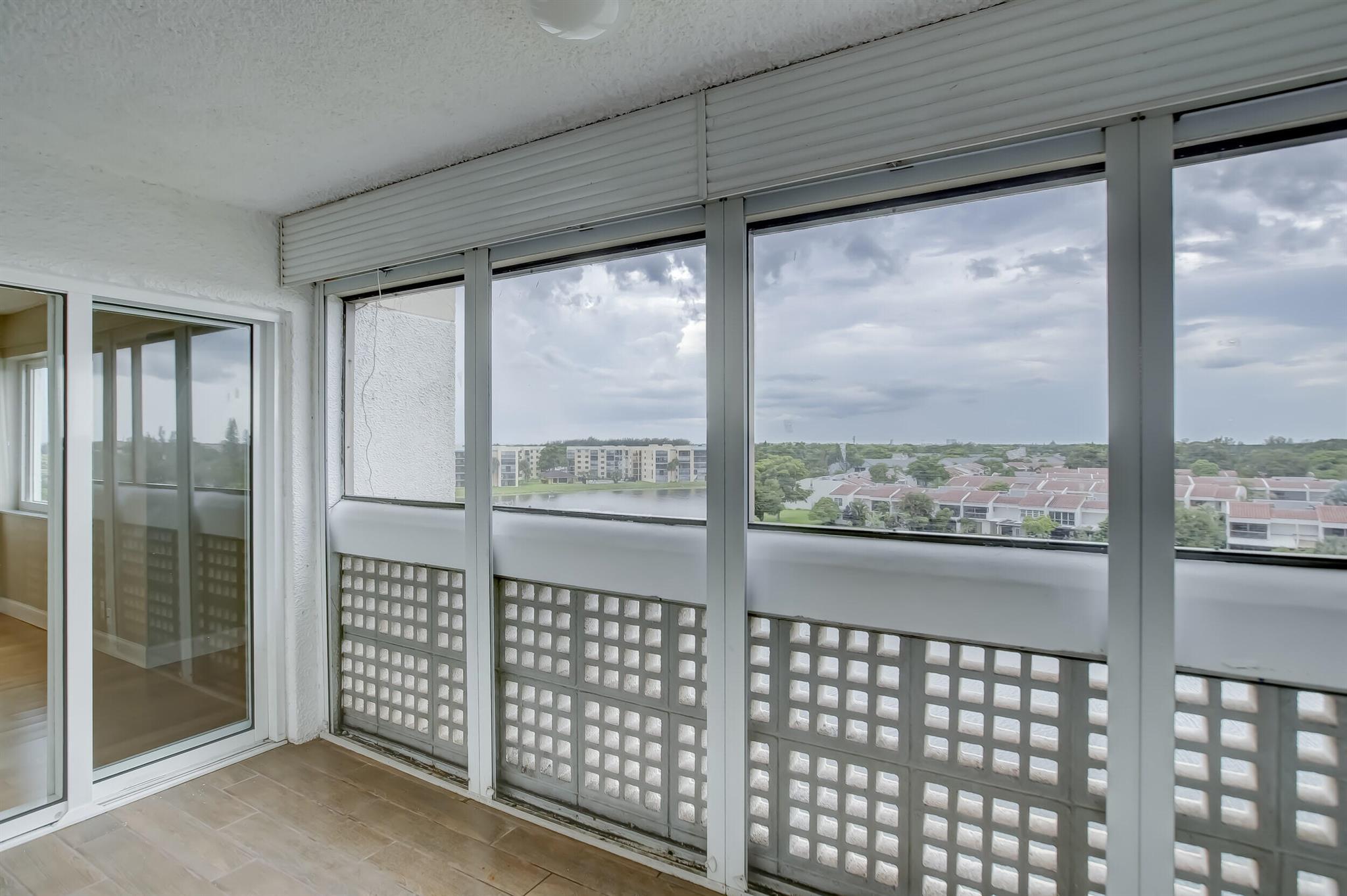 3301 Spanish Moss Terrace 607