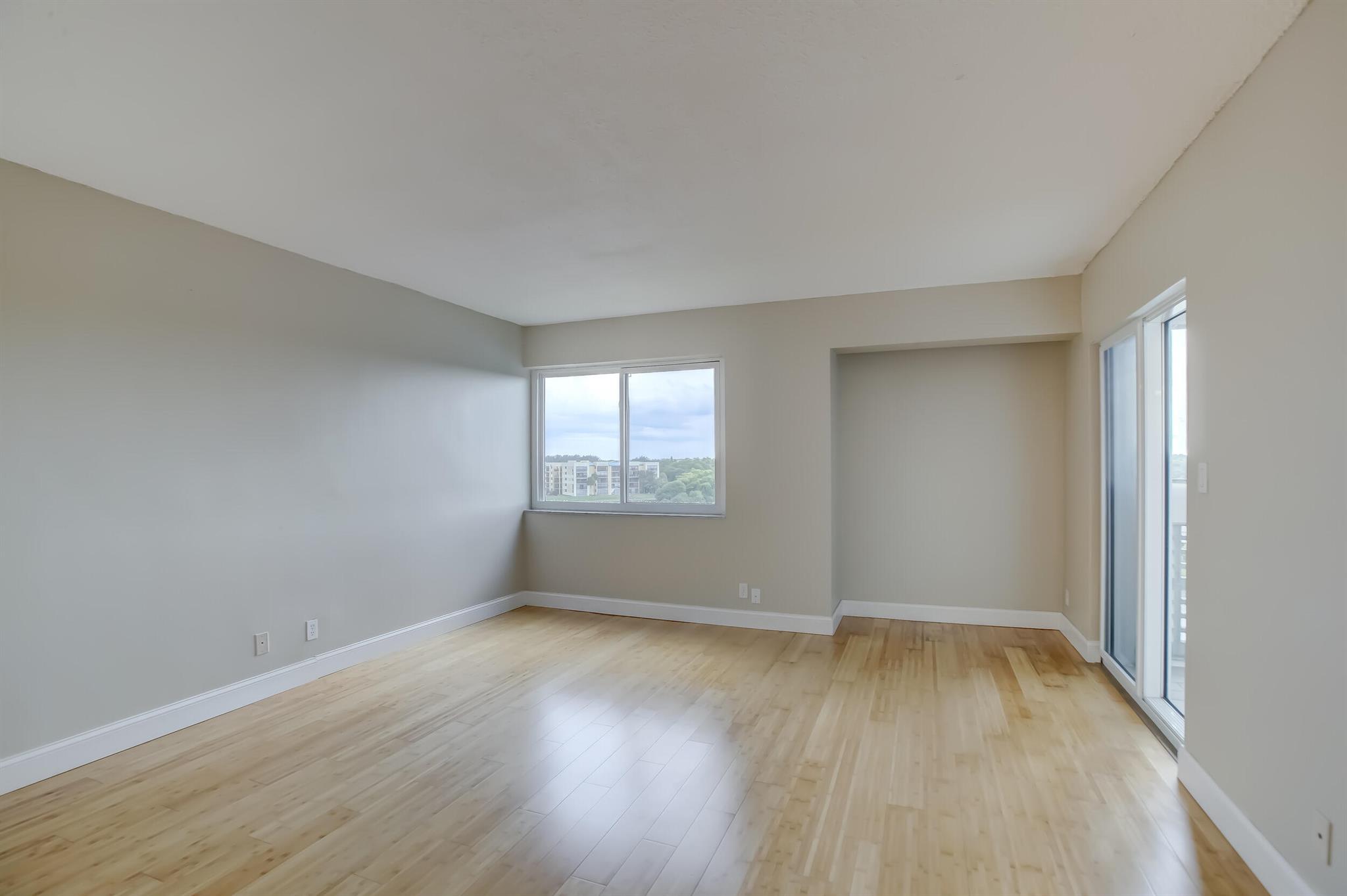3301 Spanish Moss Terrace 607