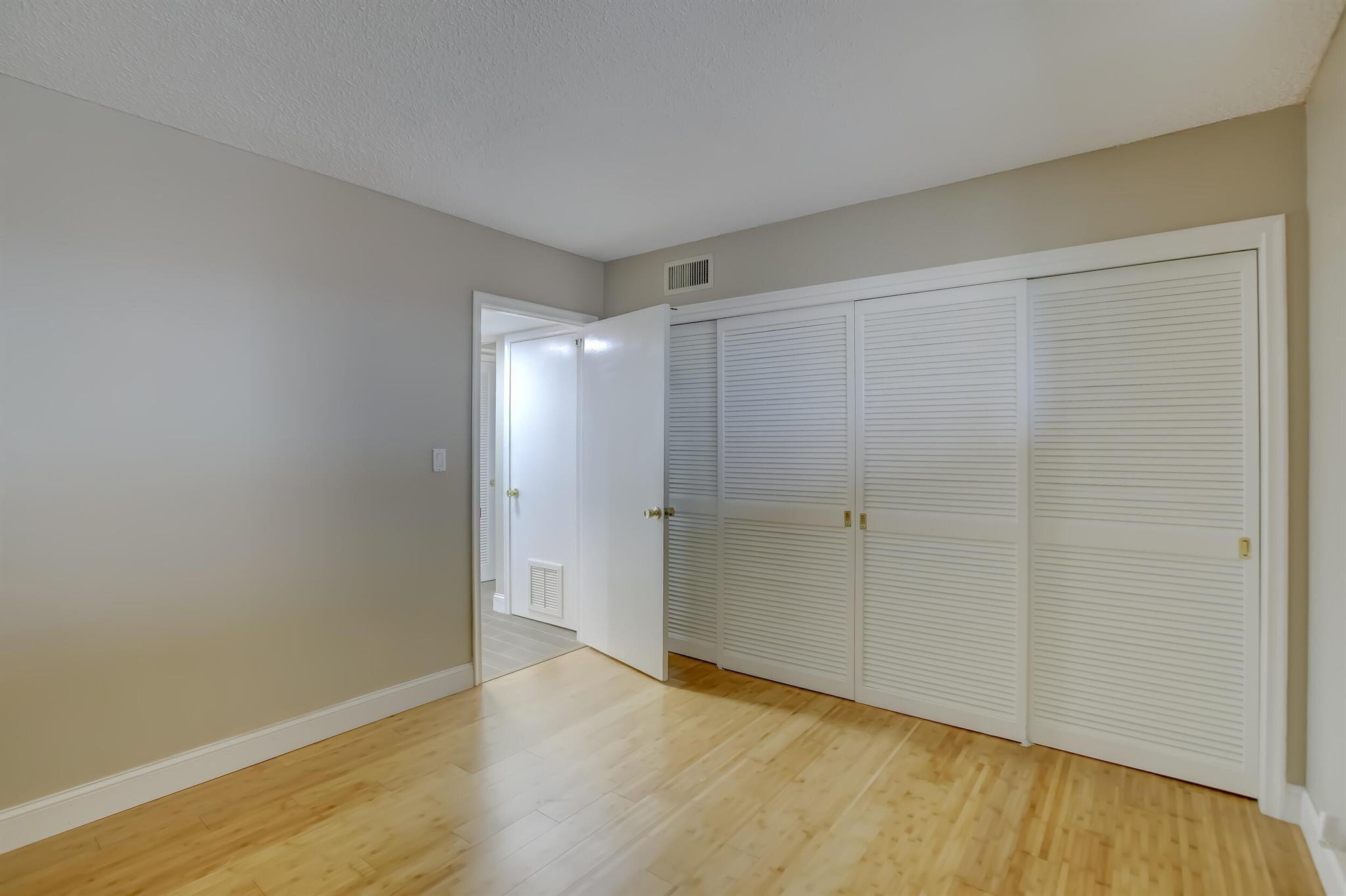 3301 Spanish Moss Terrace 607