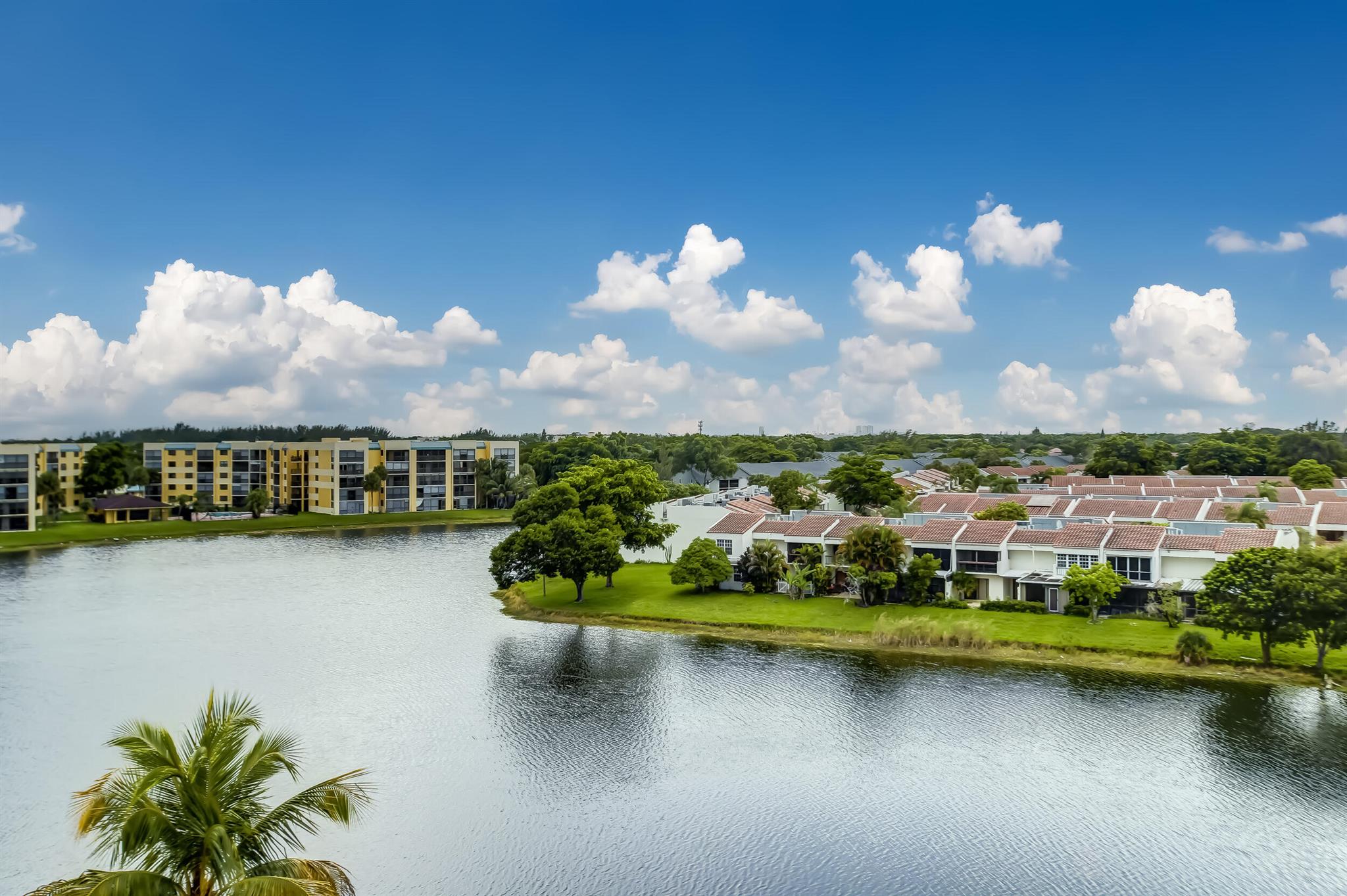 3301 Spanish Moss Terrace 607