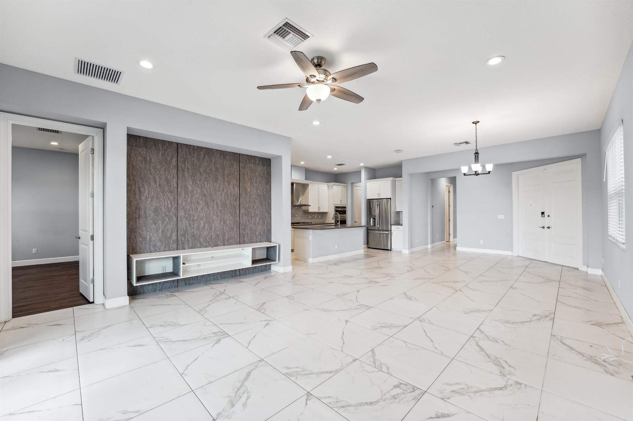 4805 Saddle Ranch Road