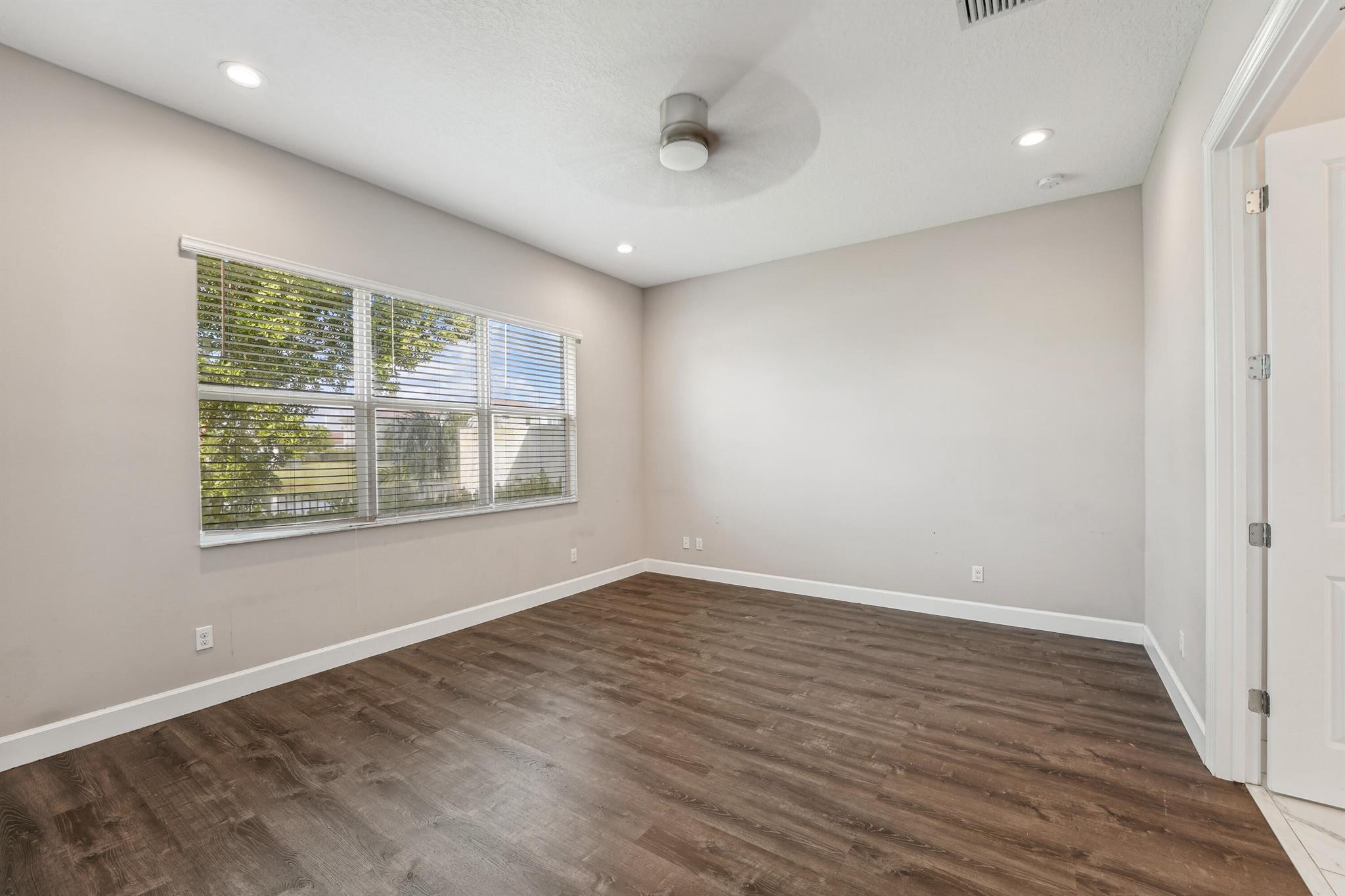4805 Saddle Ranch Road