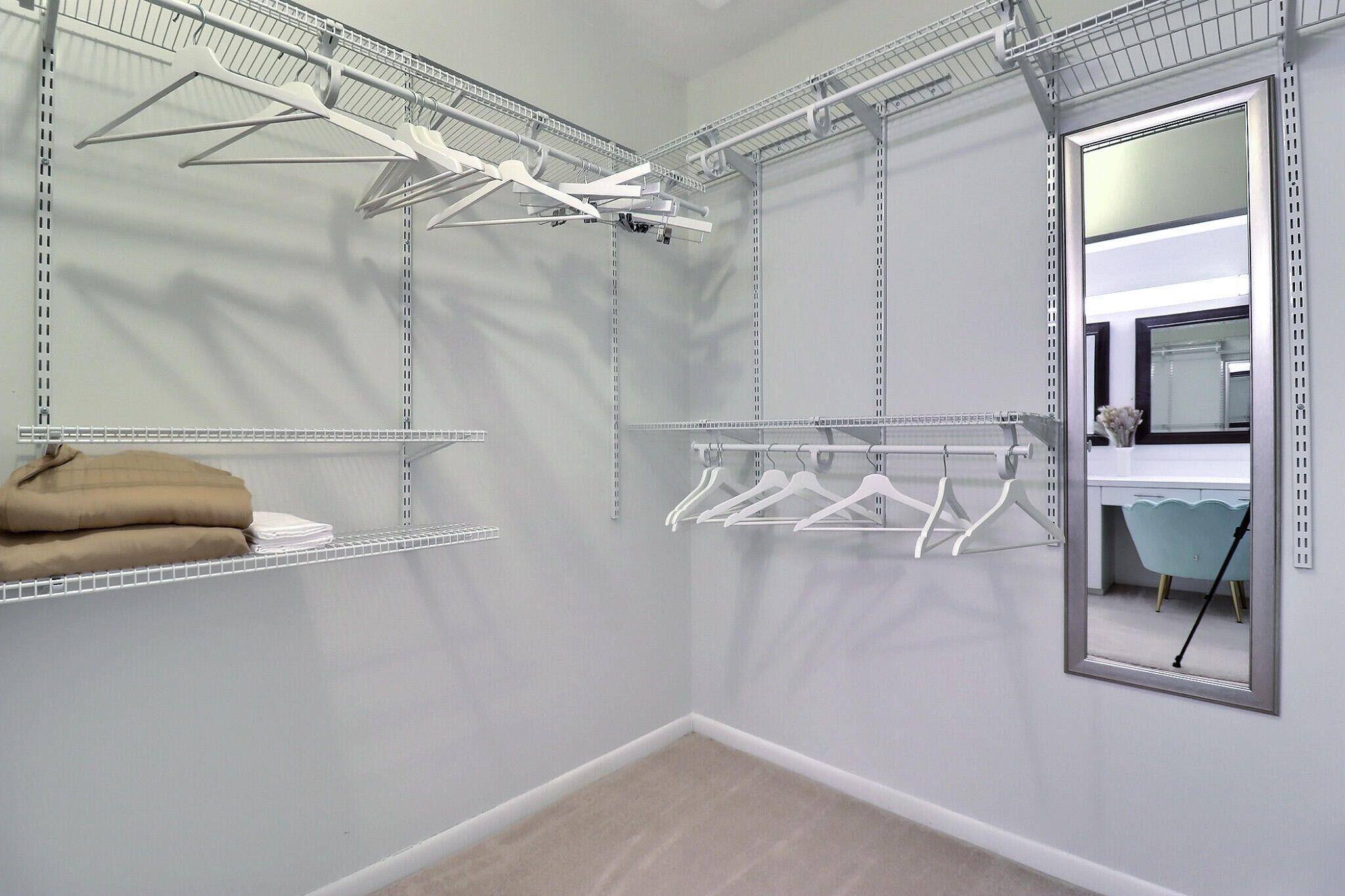2514 Bedford Mews Drive