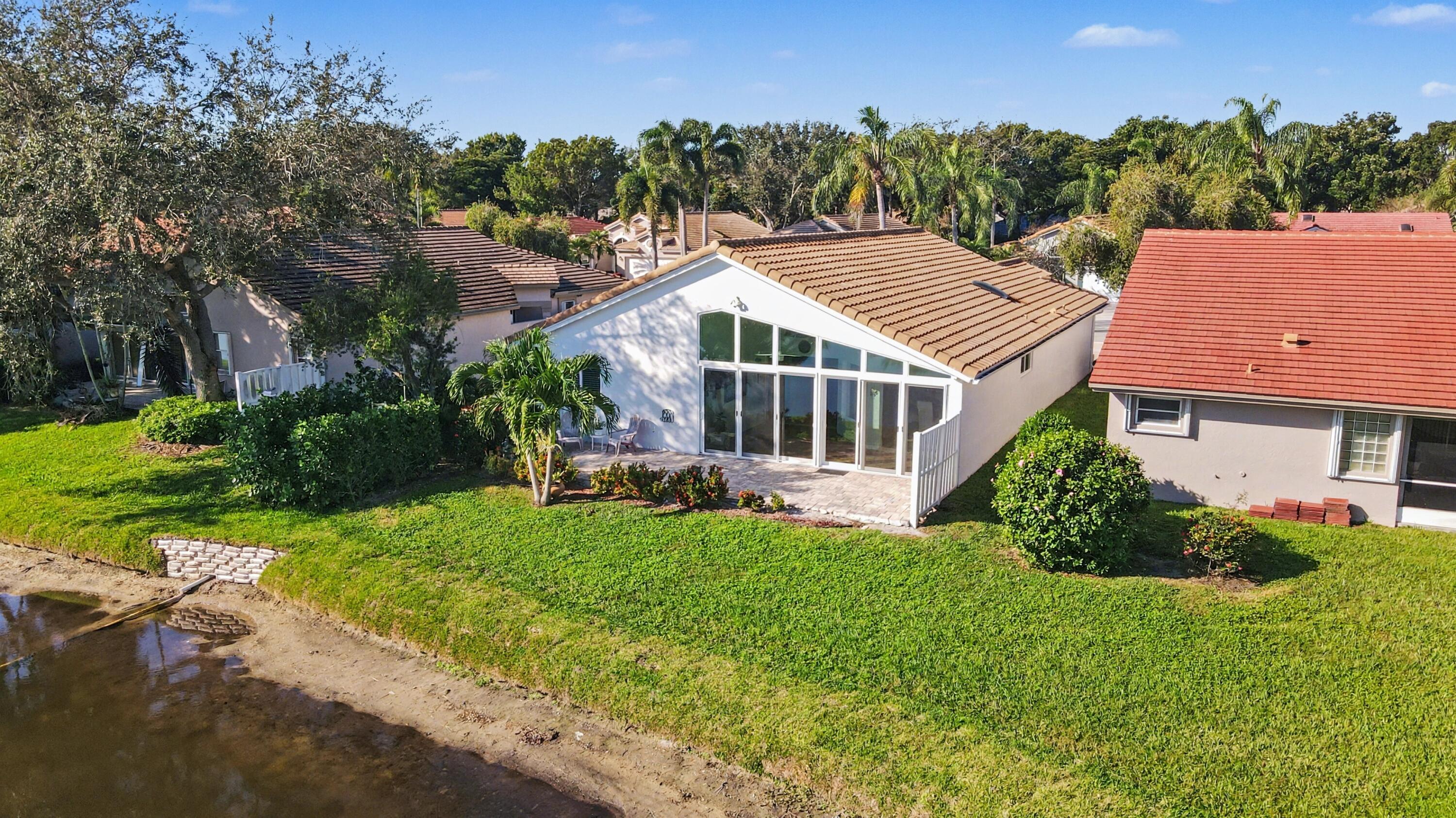 9879 Harbour Lake Circle