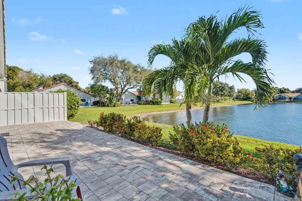 9879 Harbour Lake Circle