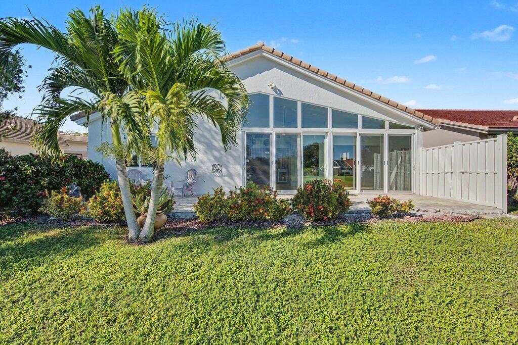 9879 Harbour Lake Circle