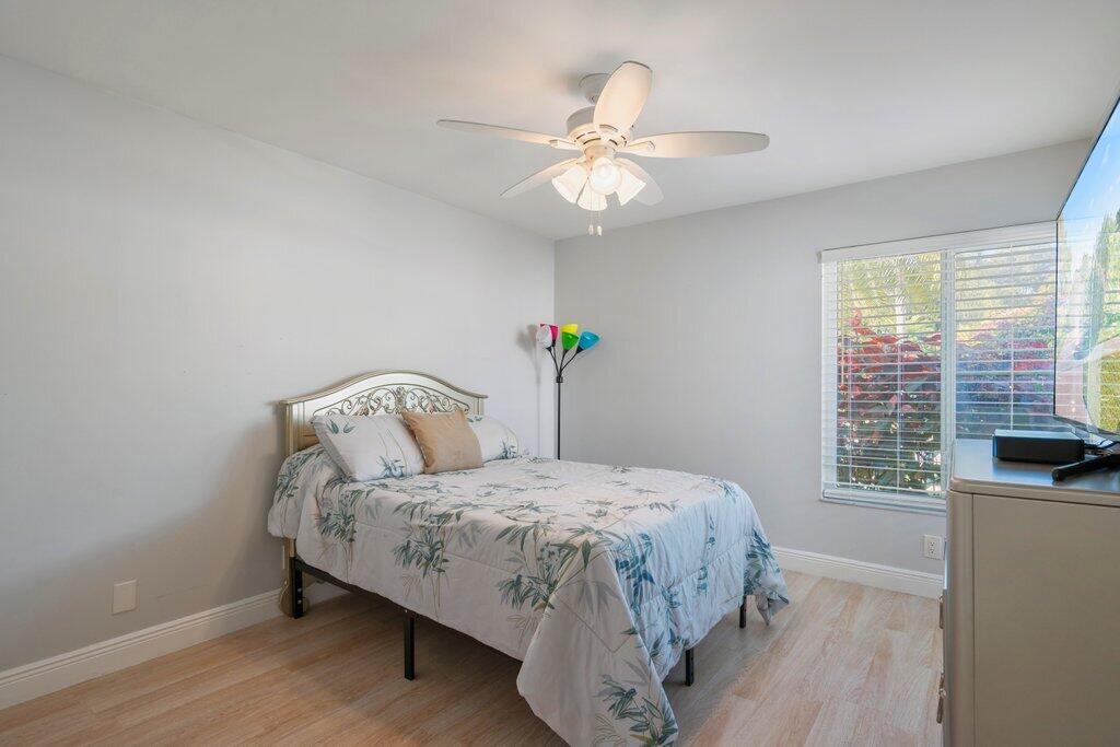 9879 Harbour Lake Circle