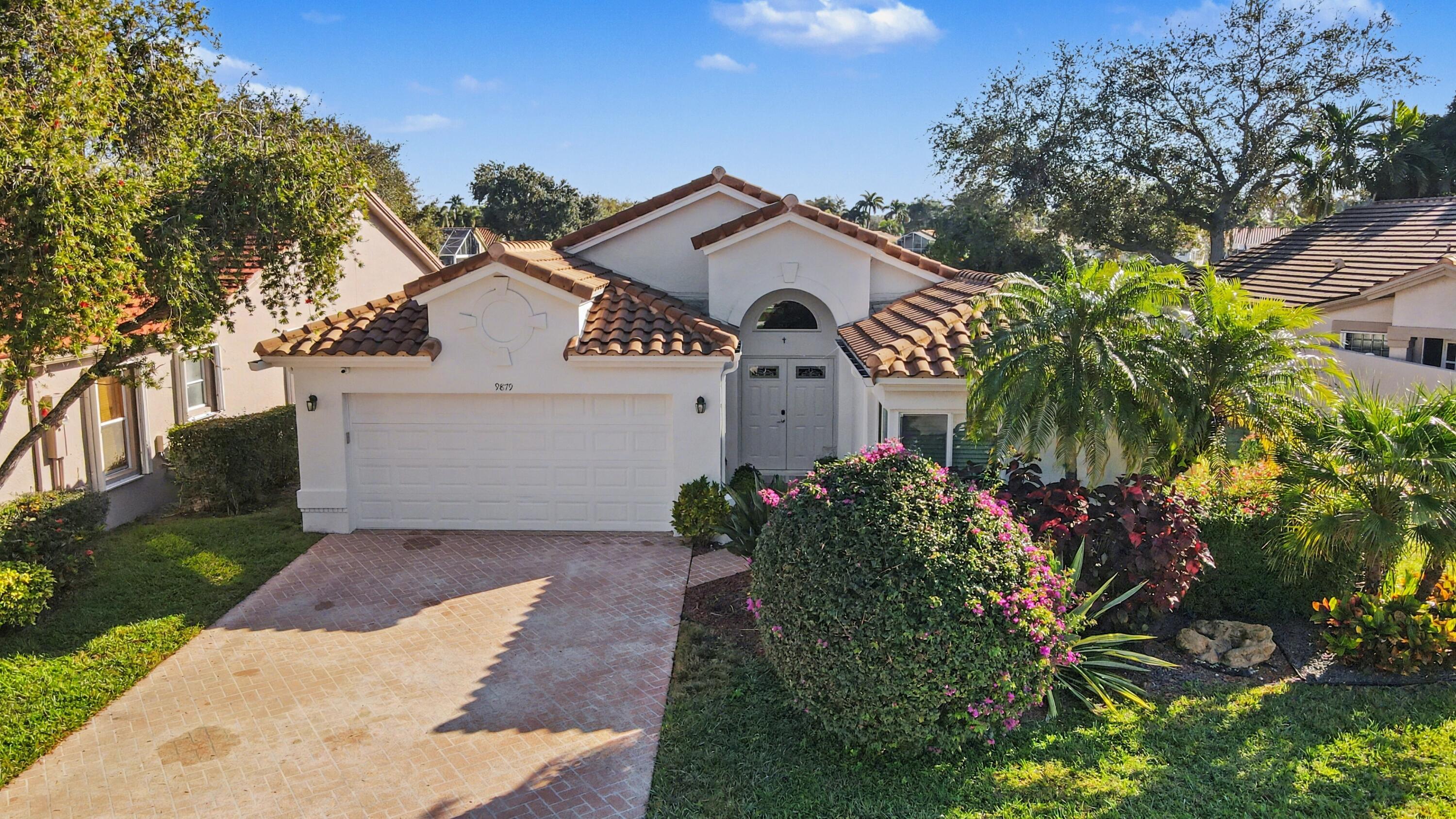 9879 Harbour Lake Circle