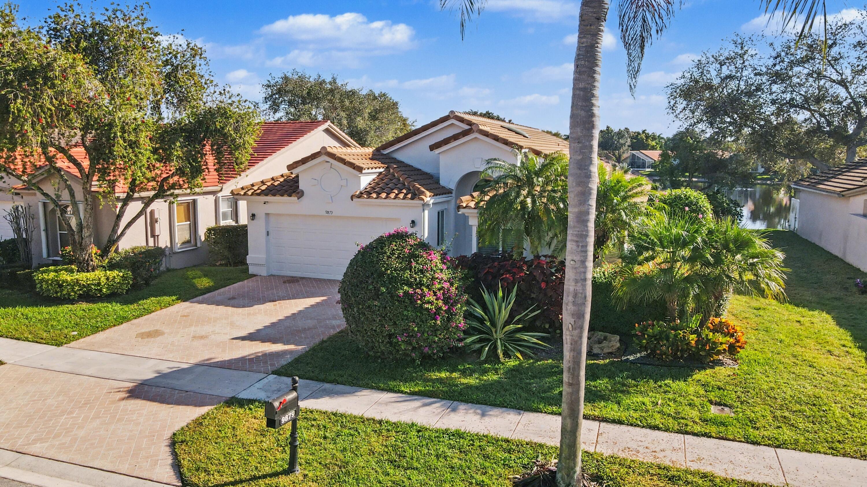 9879 Harbour Lake Circle