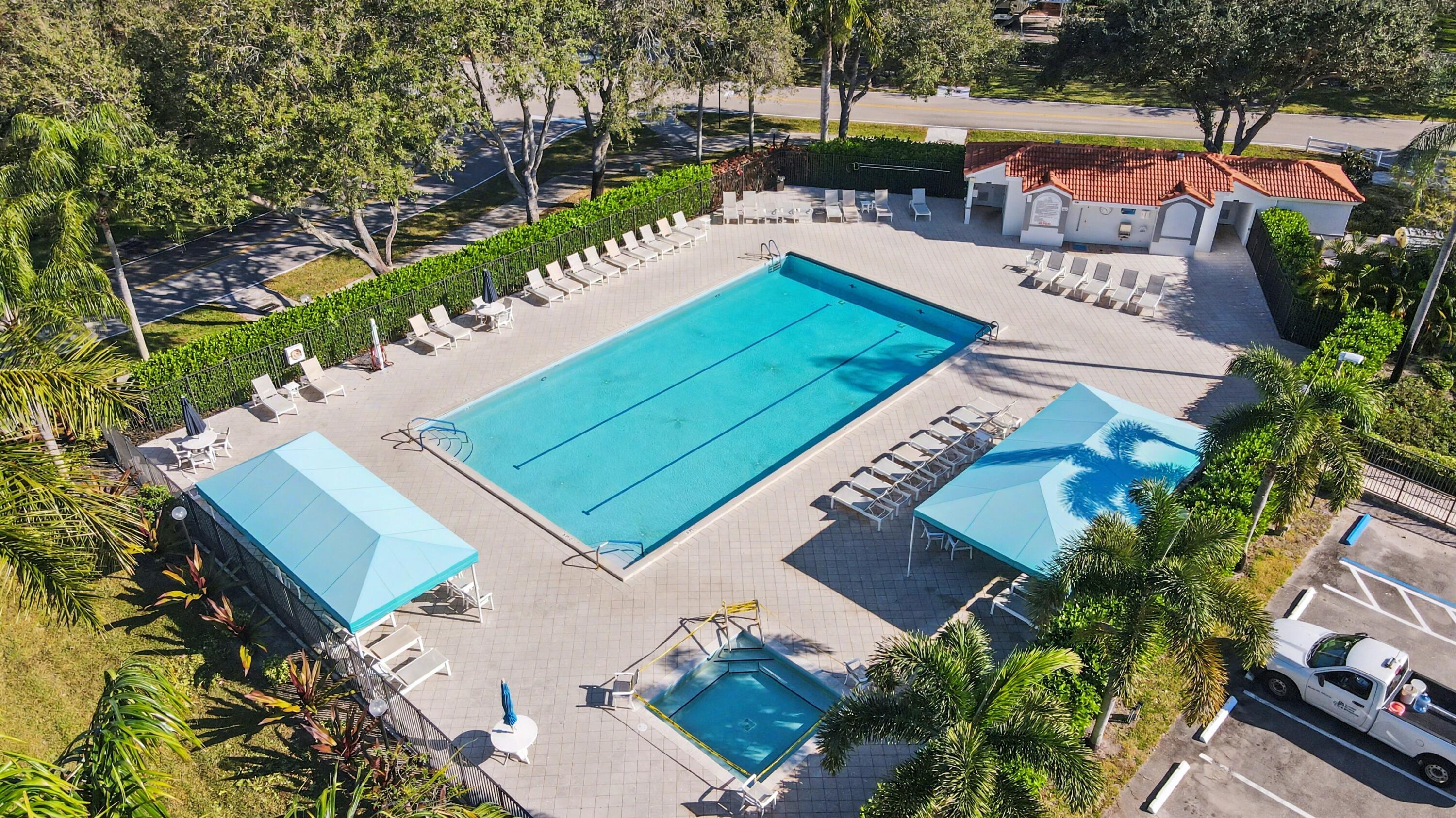 9879 Harbour Lake Circle