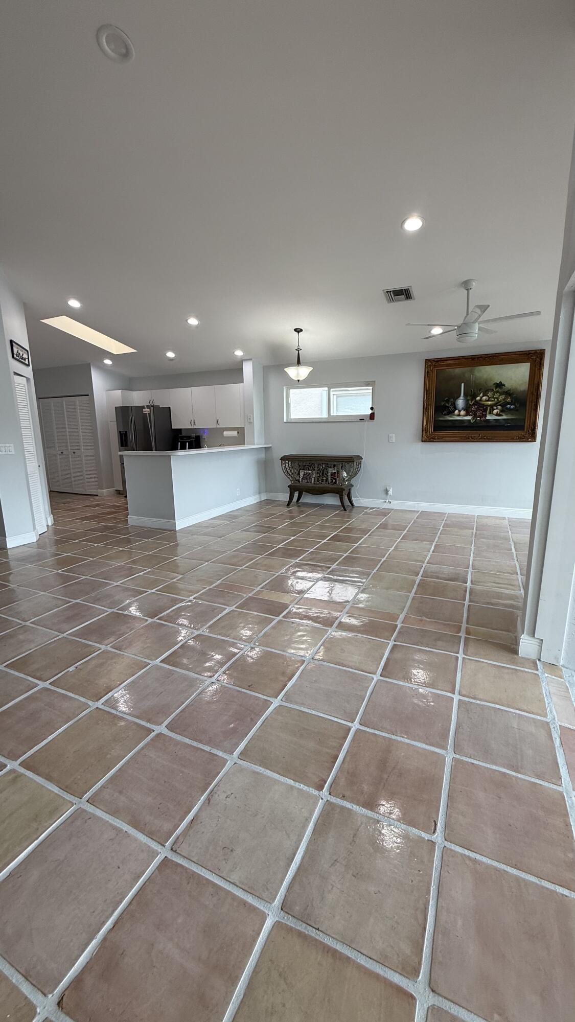 9879 Harbour Lake Circle