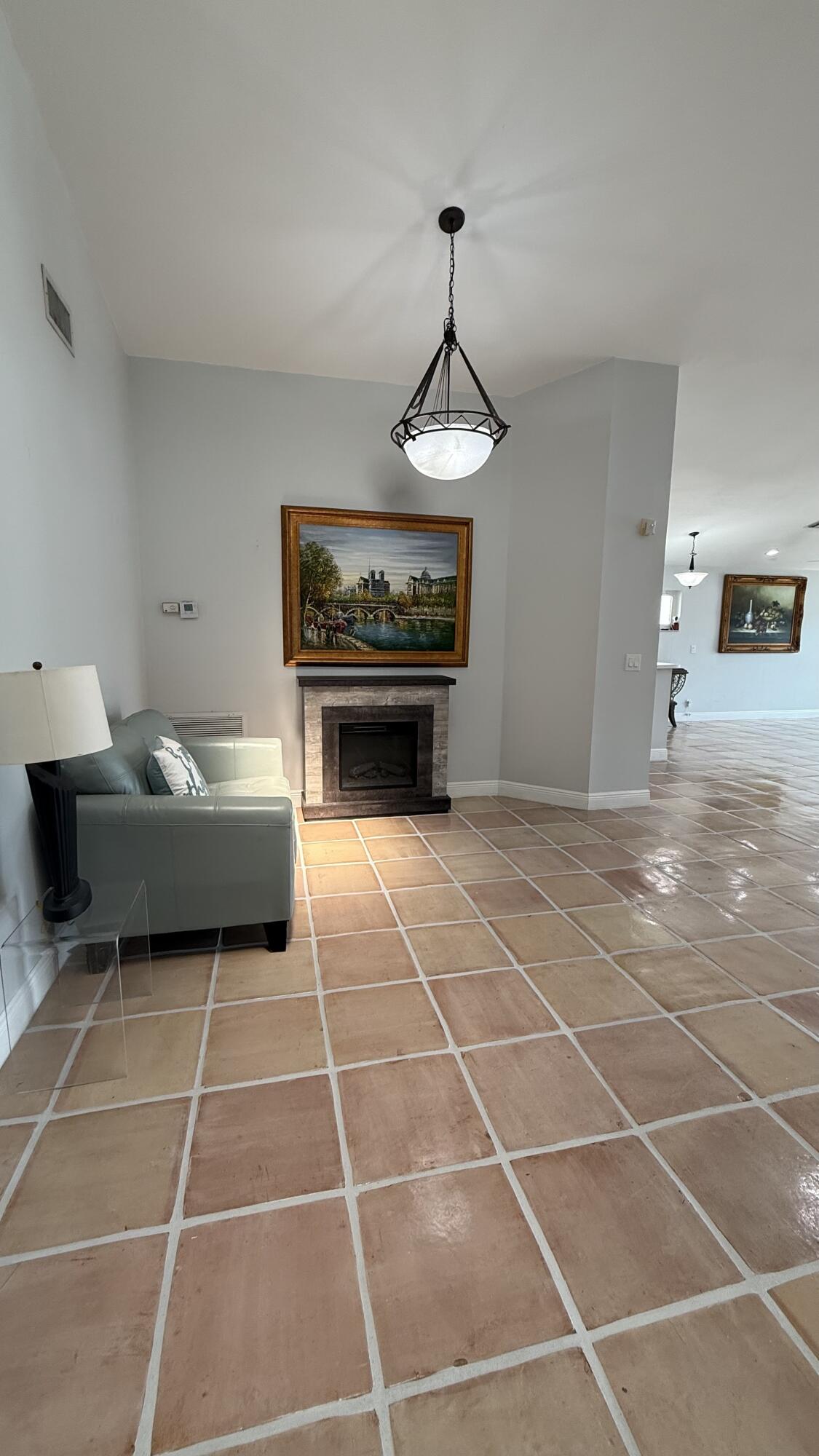 9879 Harbour Lake Circle