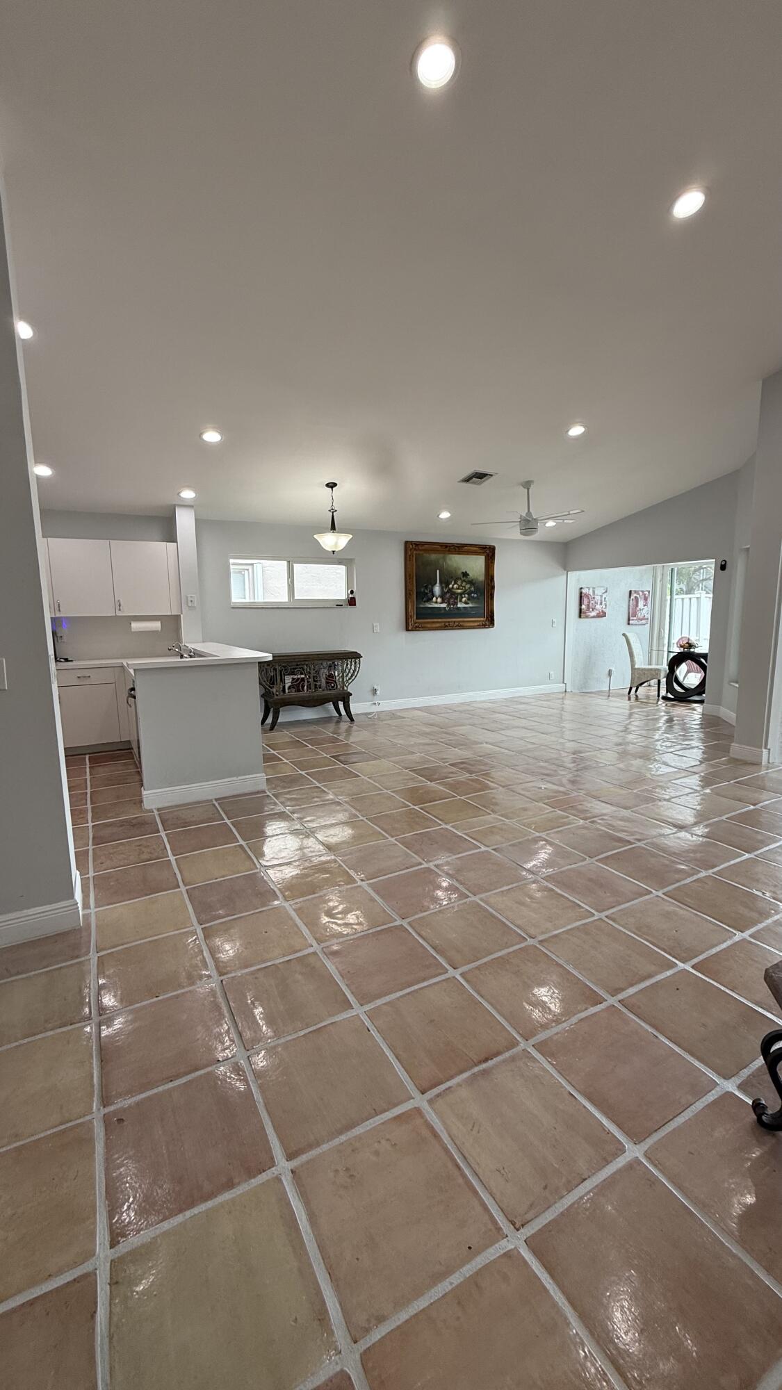 9879 Harbour Lake Circle