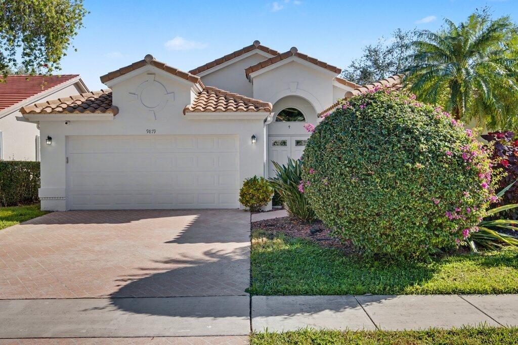 9879 Harbour Lake Circle
