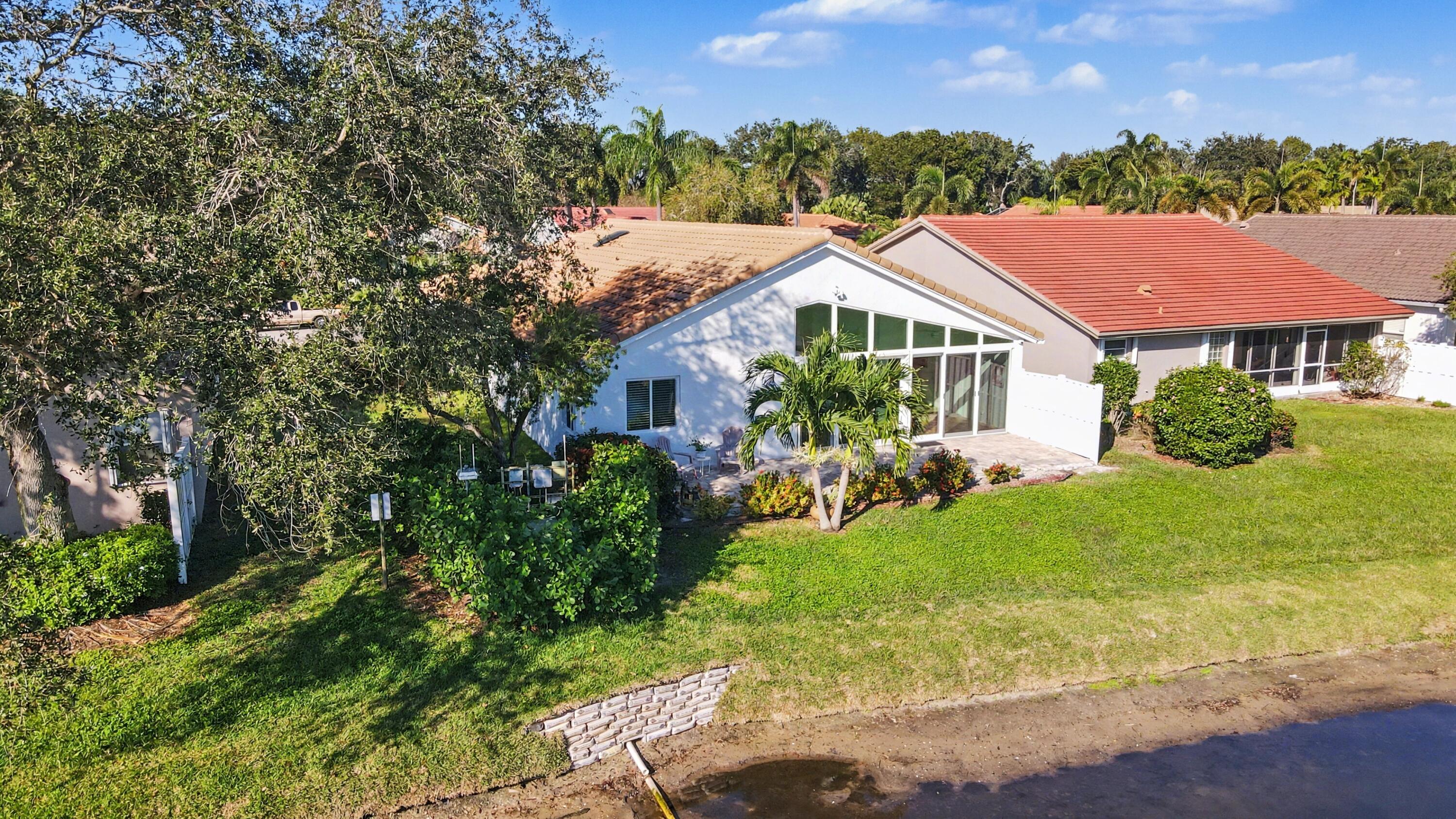 9879 Harbour Lake Circle