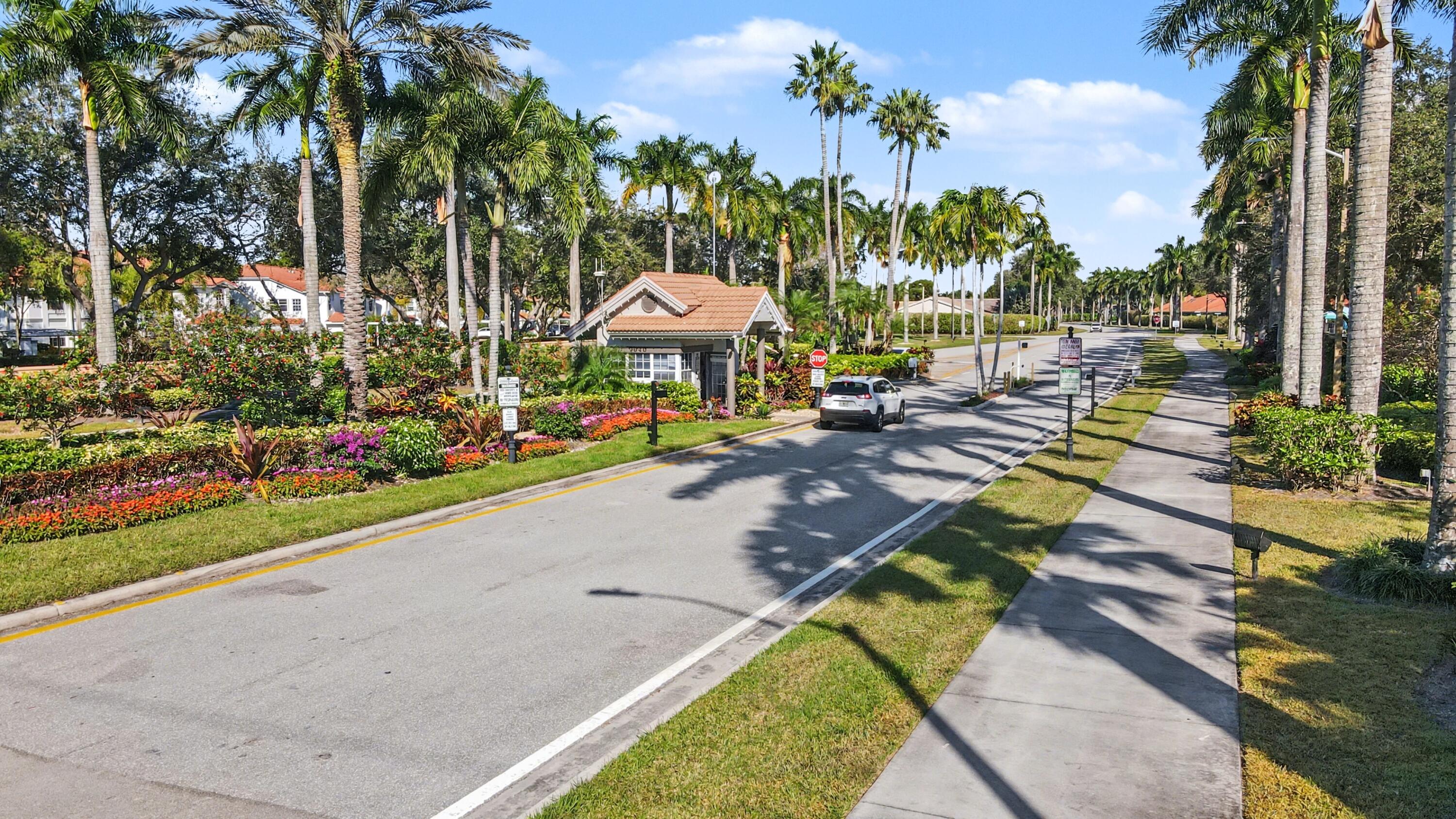 9879 Harbour Lake Circle