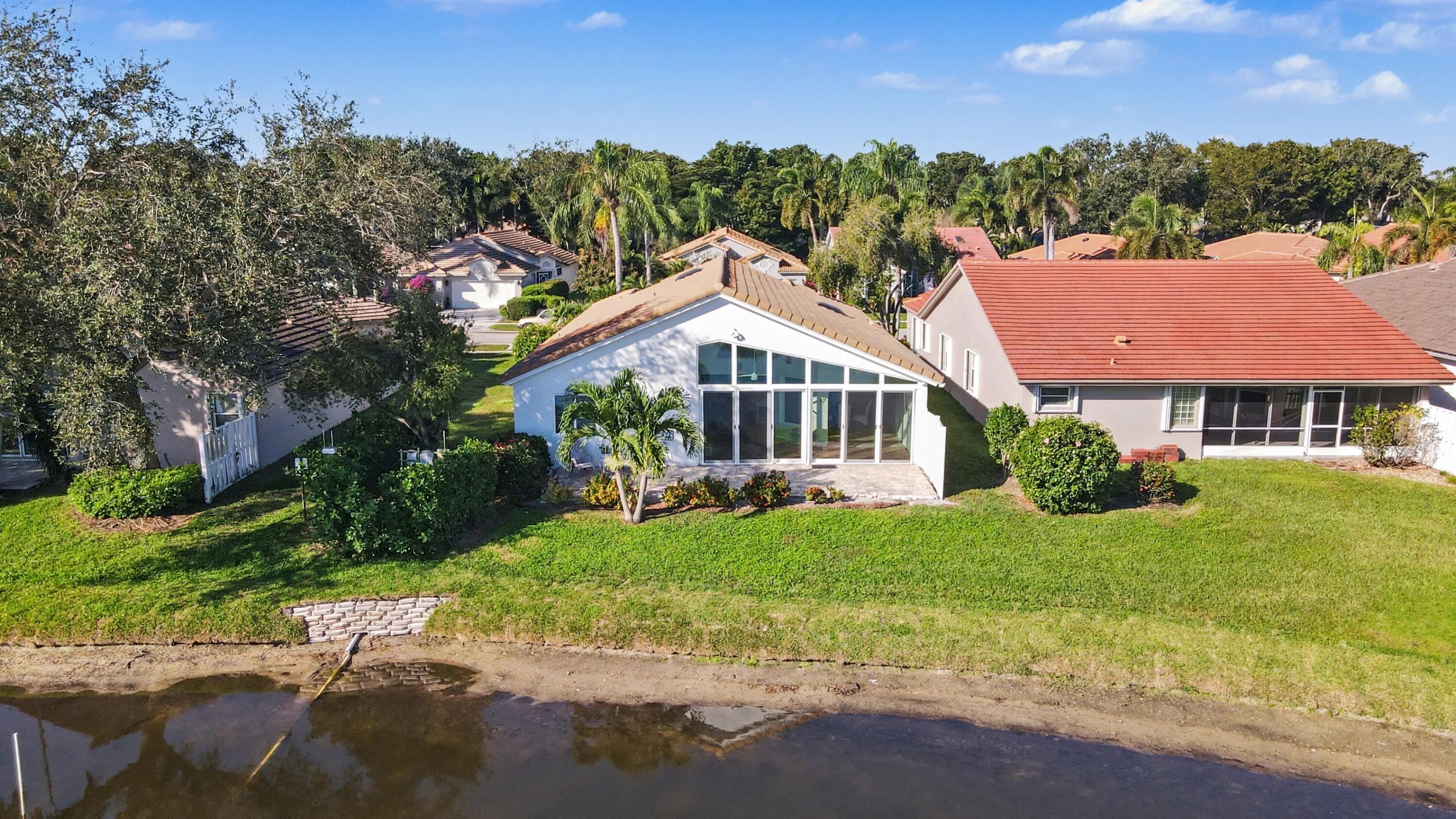 9879 Harbour Lake Circle