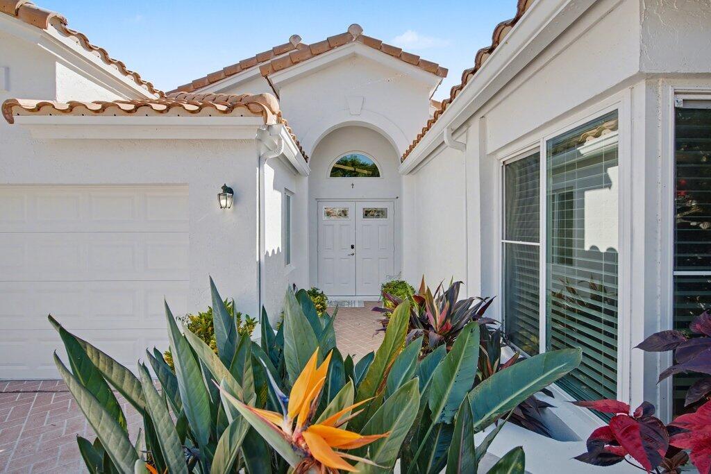 9879 Harbour Lake Circle