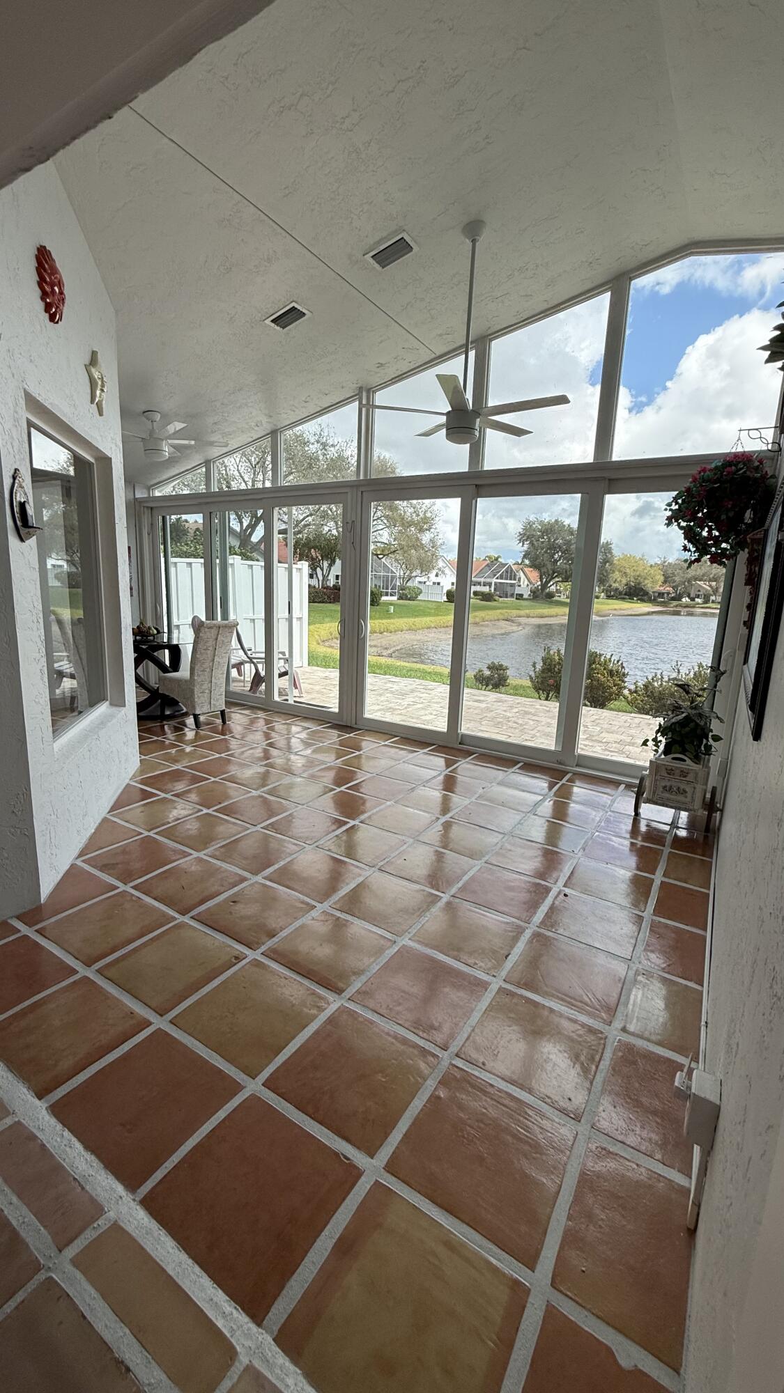 9879 Harbour Lake Circle