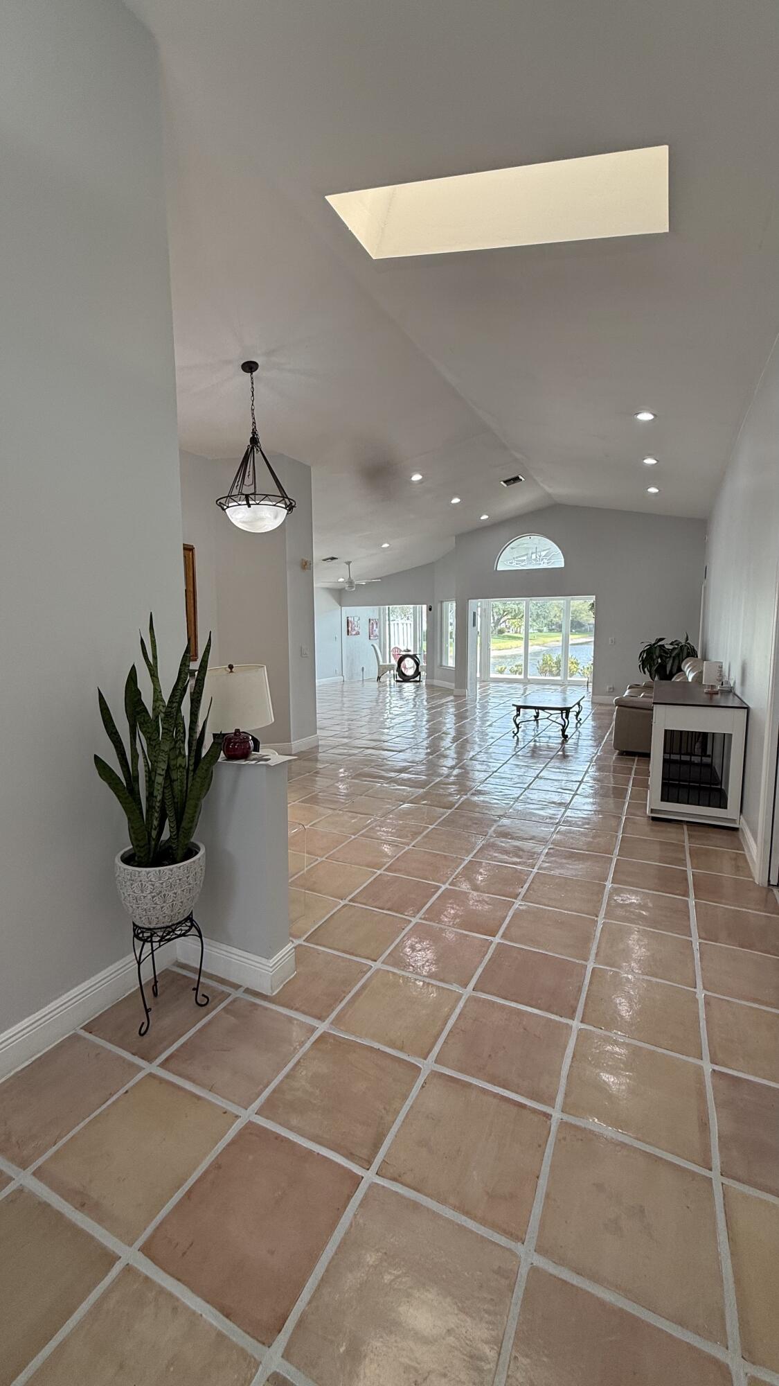 9879 Harbour Lake Circle