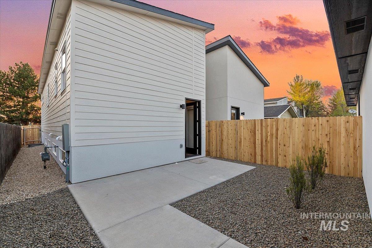 1420 Longmont Ave
