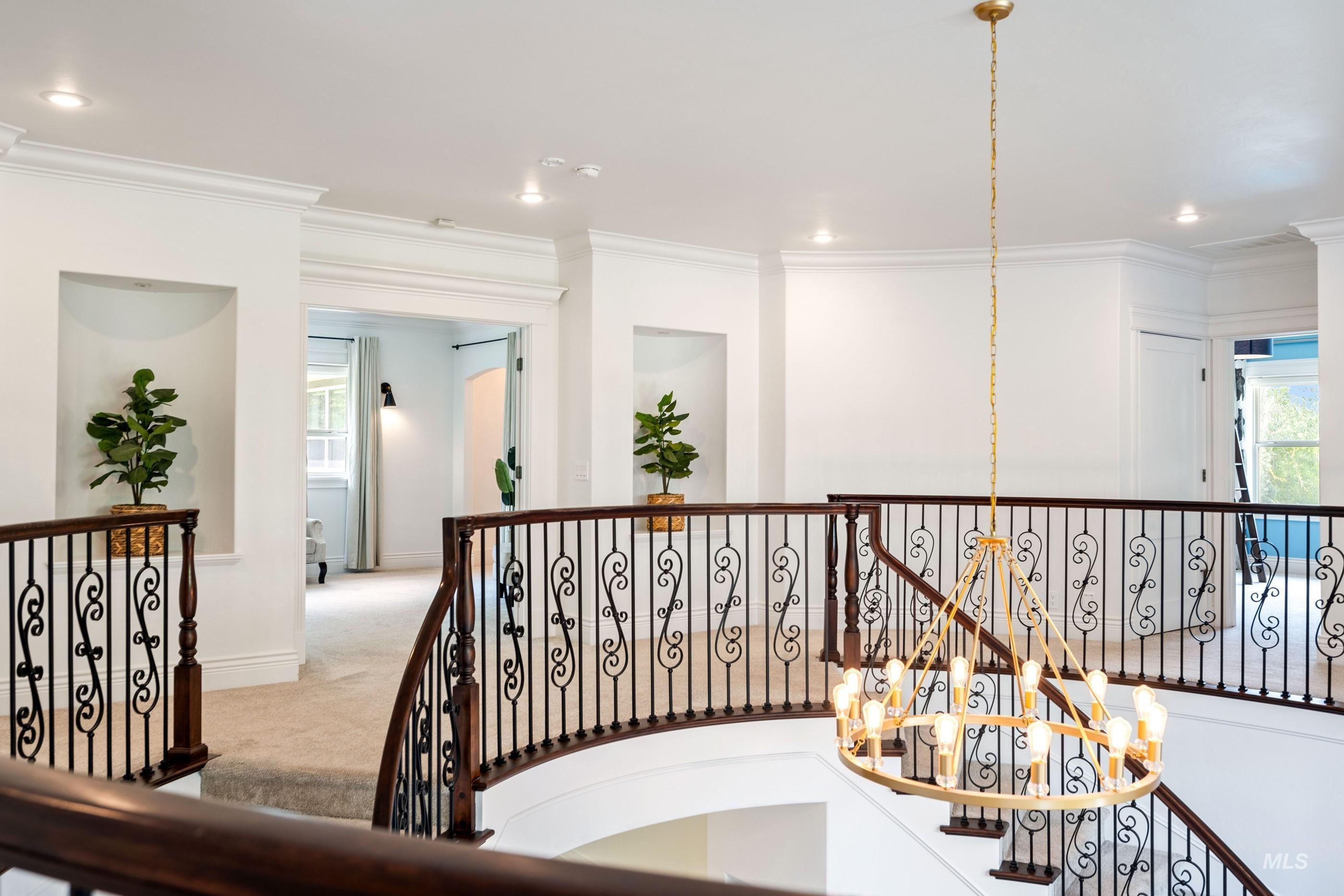 2749 S White Castle Avenue