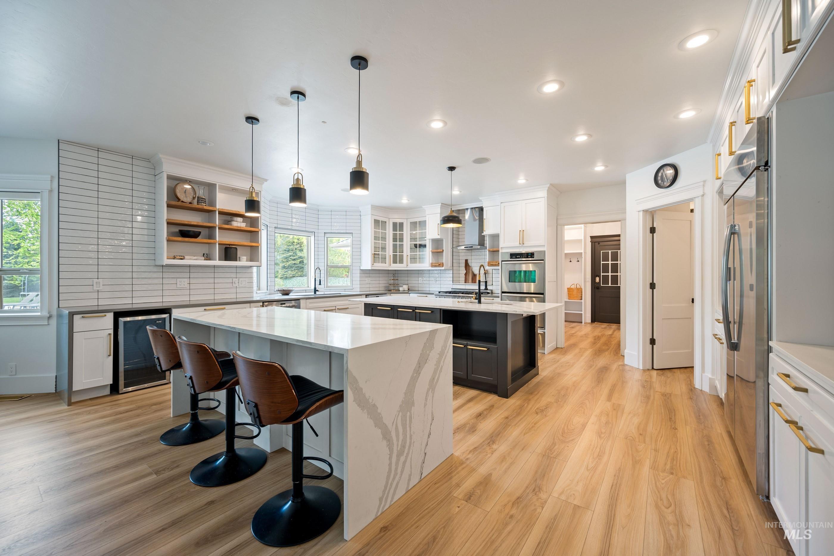 2749 S White Castle Avenue