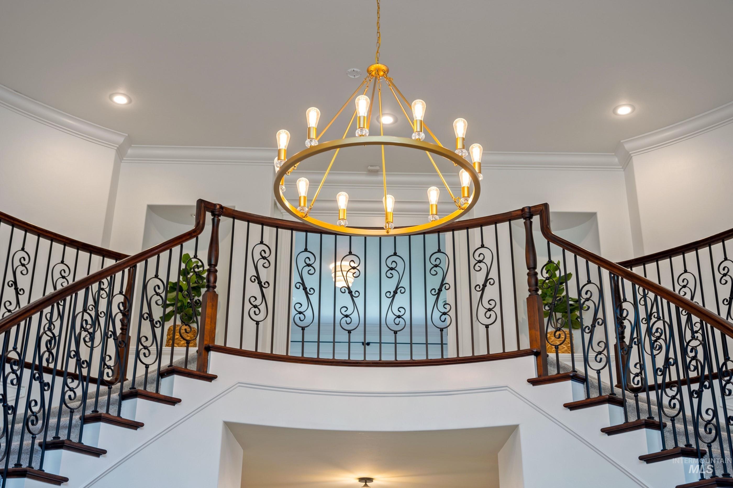 2749 S White Castle Avenue